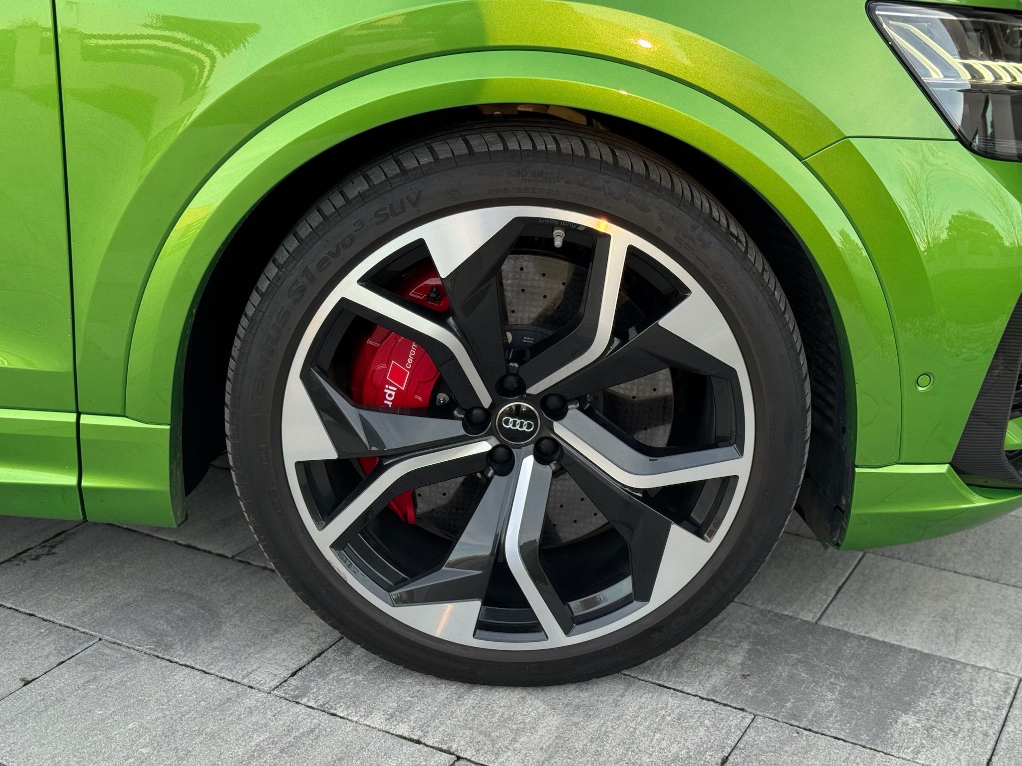 Audi RS Q8, 4.0TFSI Quattro (441 kW/600k) - fotka 6