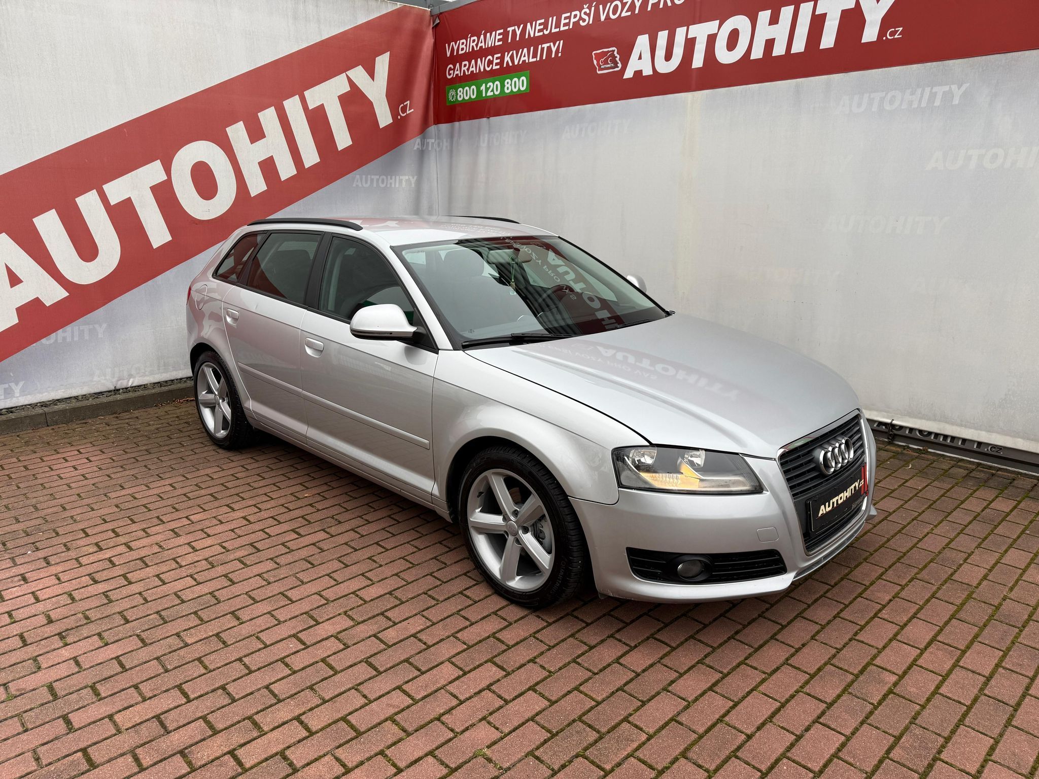 Audi A3, 2.0 TDi, AutoAC - fotka 3