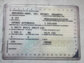 MERCEDES BENZ B 180