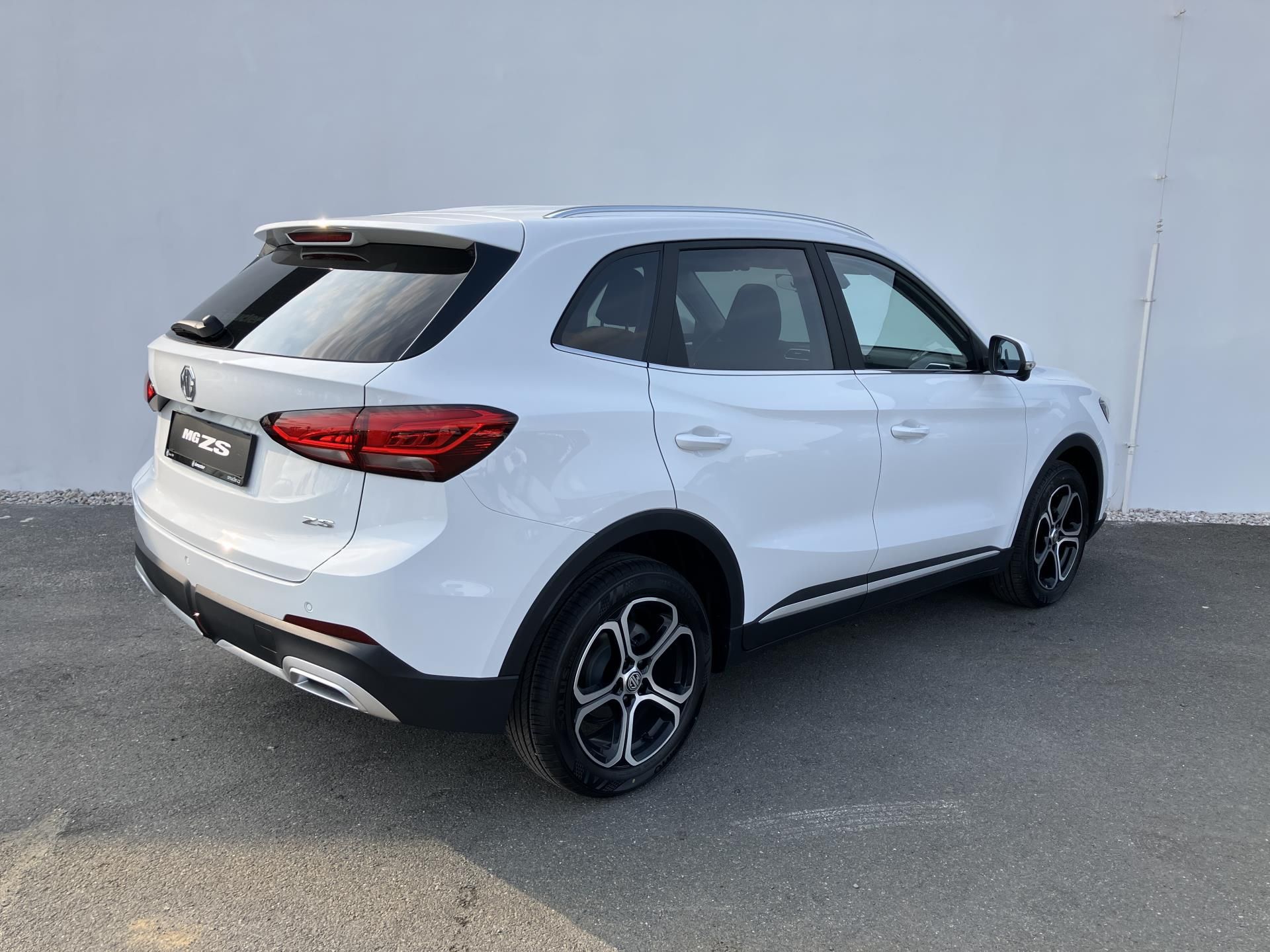 MG ZS, 1.5 VTi / 85 kW ELEGANCE - fotka 4