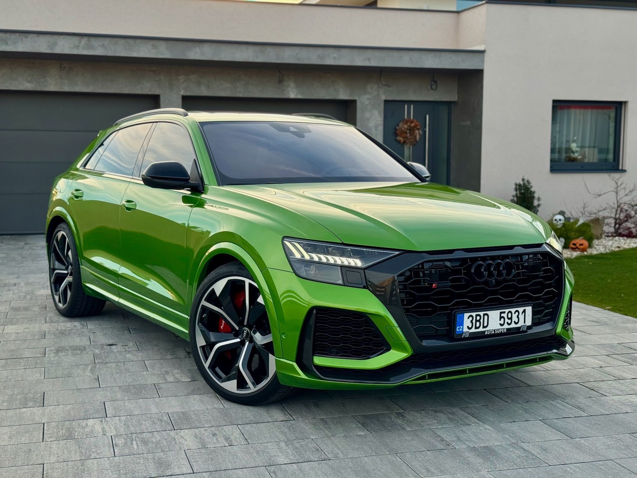 Audi RS Q8, 4.0TFSI Quattro (441 kW/600k)