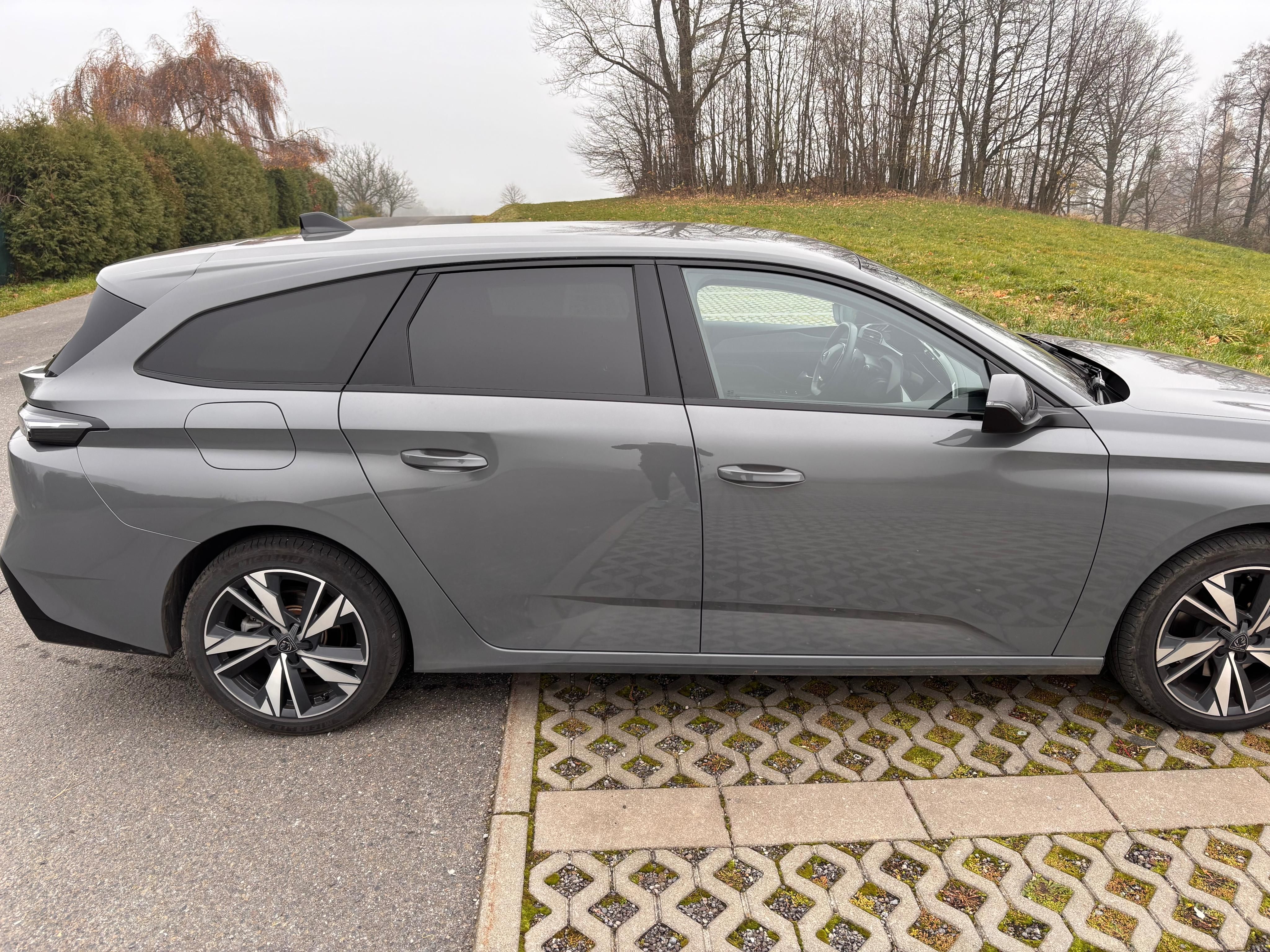 Peugeot 308, SW ALLURE BlueHDi 130 S&S EAT8 - fotka 4
