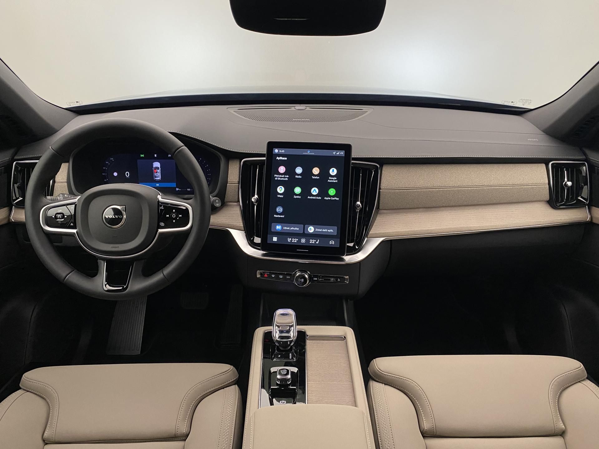 Volvo XC90, B5 AWD AUT BRIGHT PLUS 7míst - fotka 2