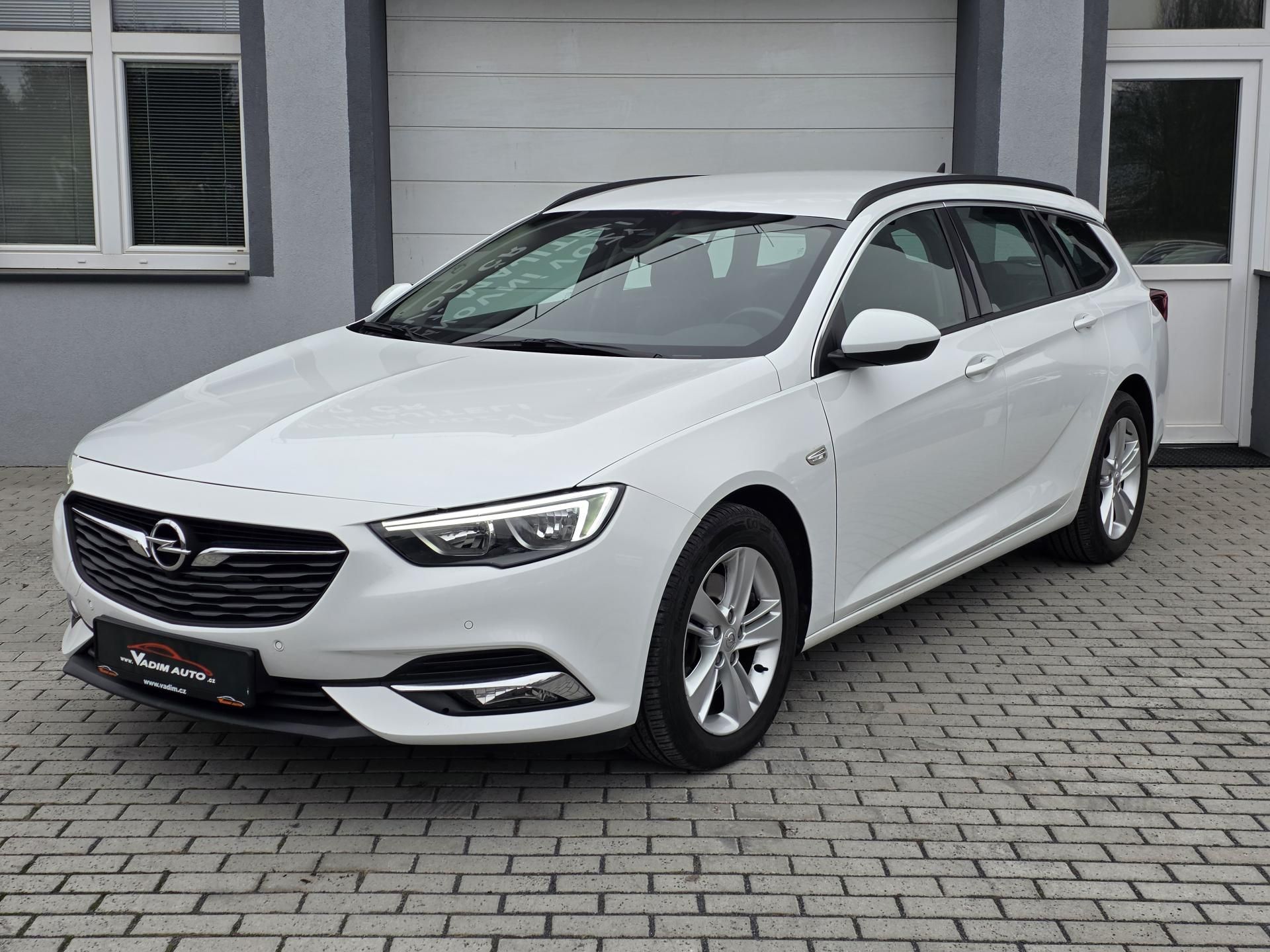 Opel Insignia, 2.0 CDTi 125KW AUTOMAT ČR NOVÉ - fotka 2