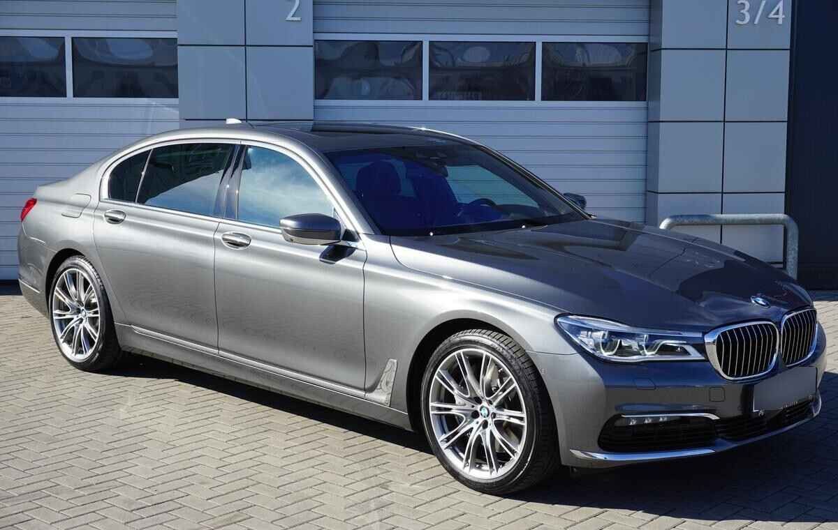 BMW Řada 7, 750Ld Individual-max výbava! - fotka 4