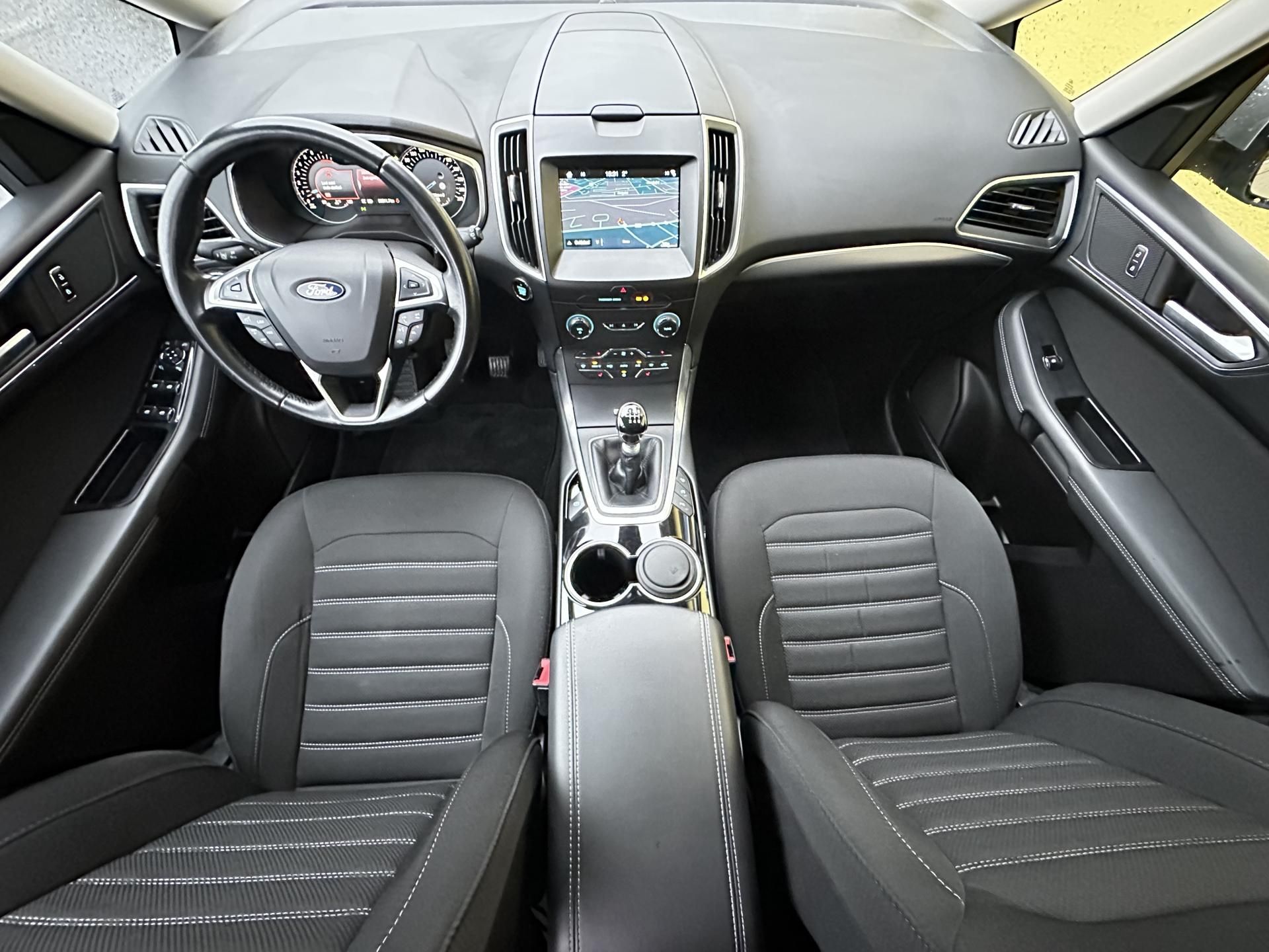 Ford Galaxy, 1.5/118kW TITANIUM * 7.Míst * - fotka 6