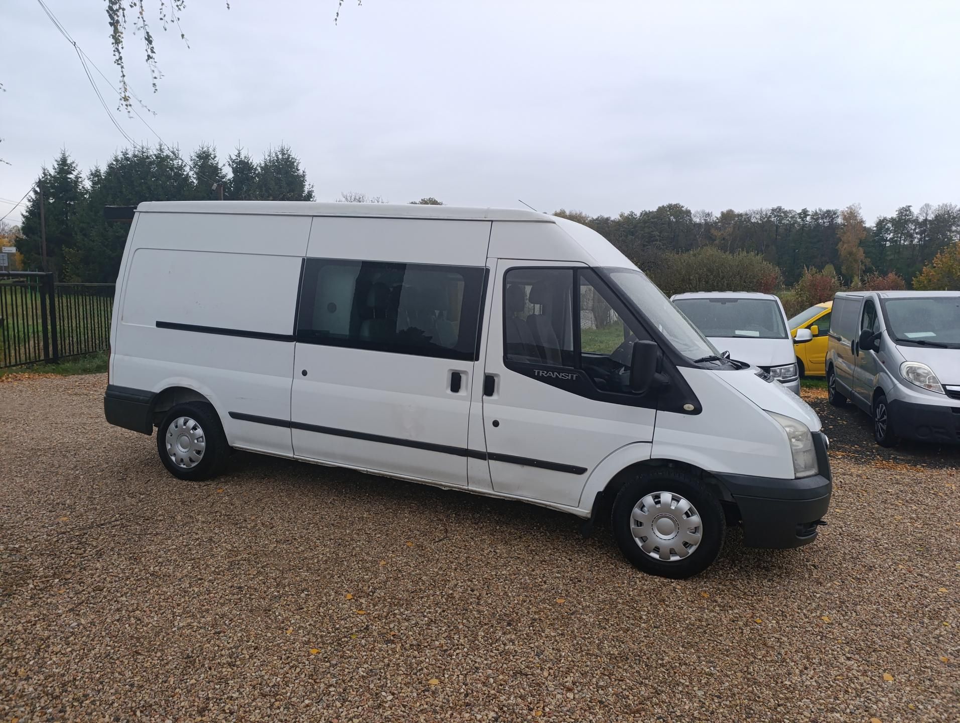 Ford Transit, 2.2 TDCi L3H2 6míst tažné - fotka 5