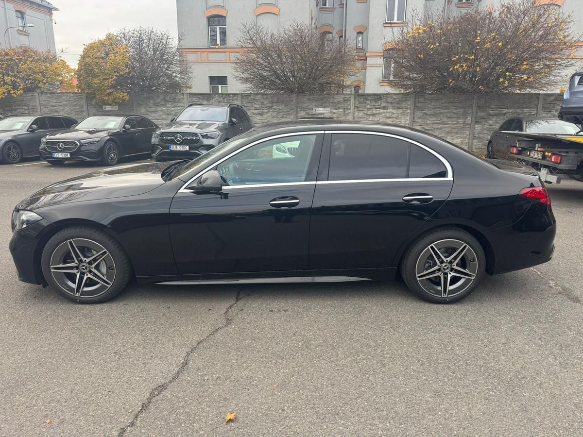 Mercedes-Benz Třídy C, C 220 d 4MATIC - fotka 4