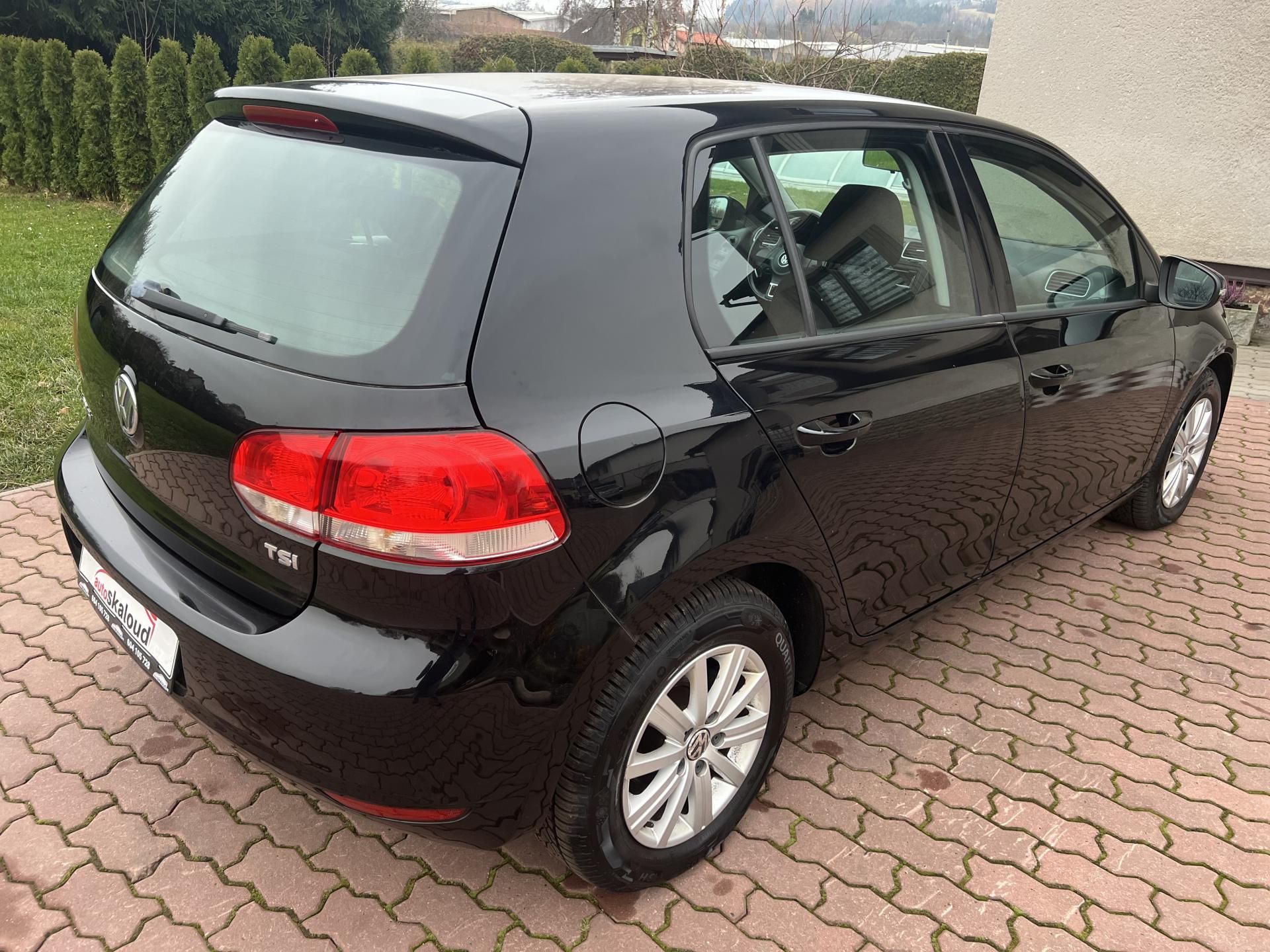 Volkswagen Golf, 1.2TSI 77KW,ALU,DIGIKLIMA,ESP - fotka 6