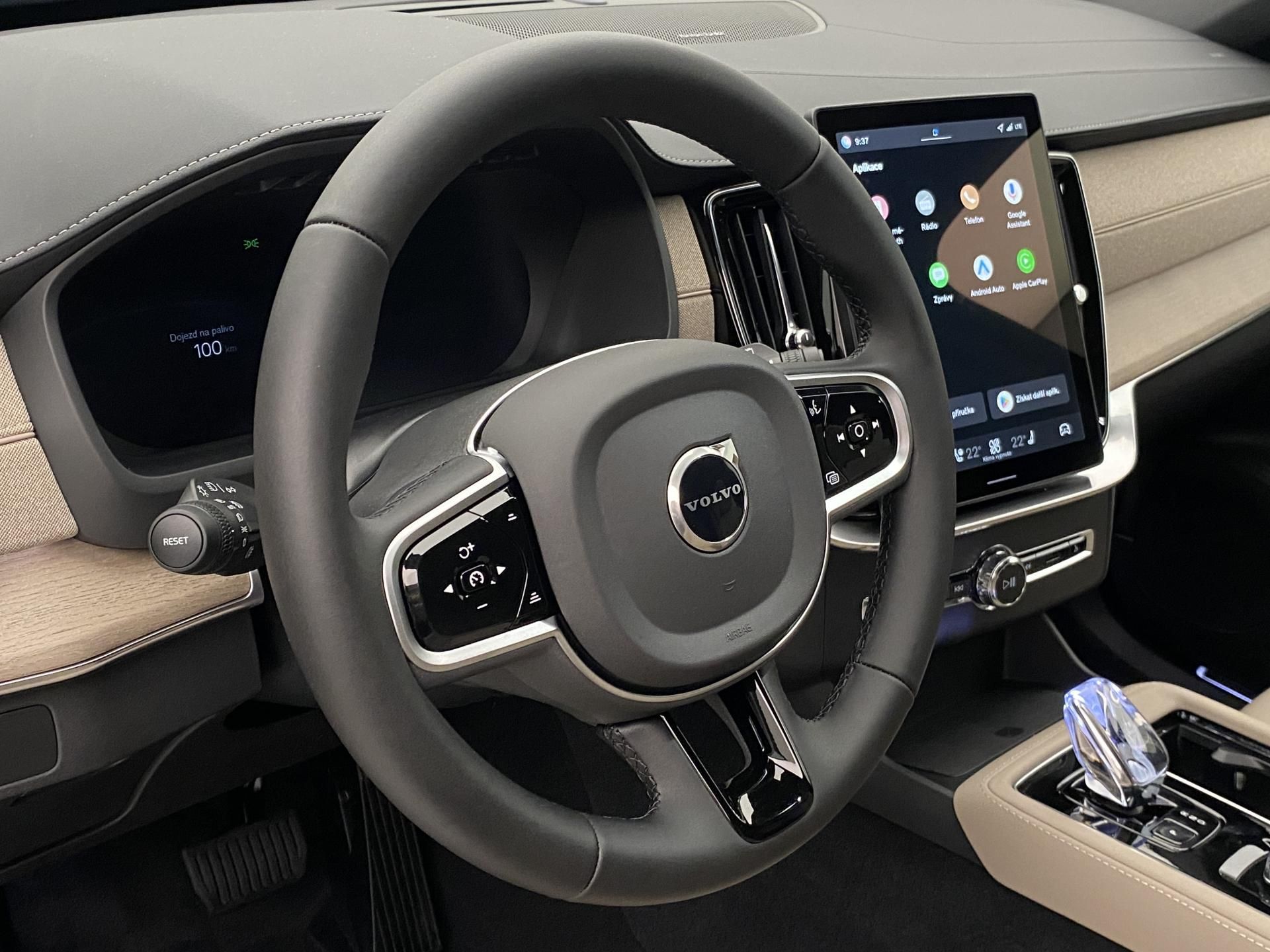 Volvo XC90, B5 AWD AUT BRIGHT PLUS 7míst - fotka 4