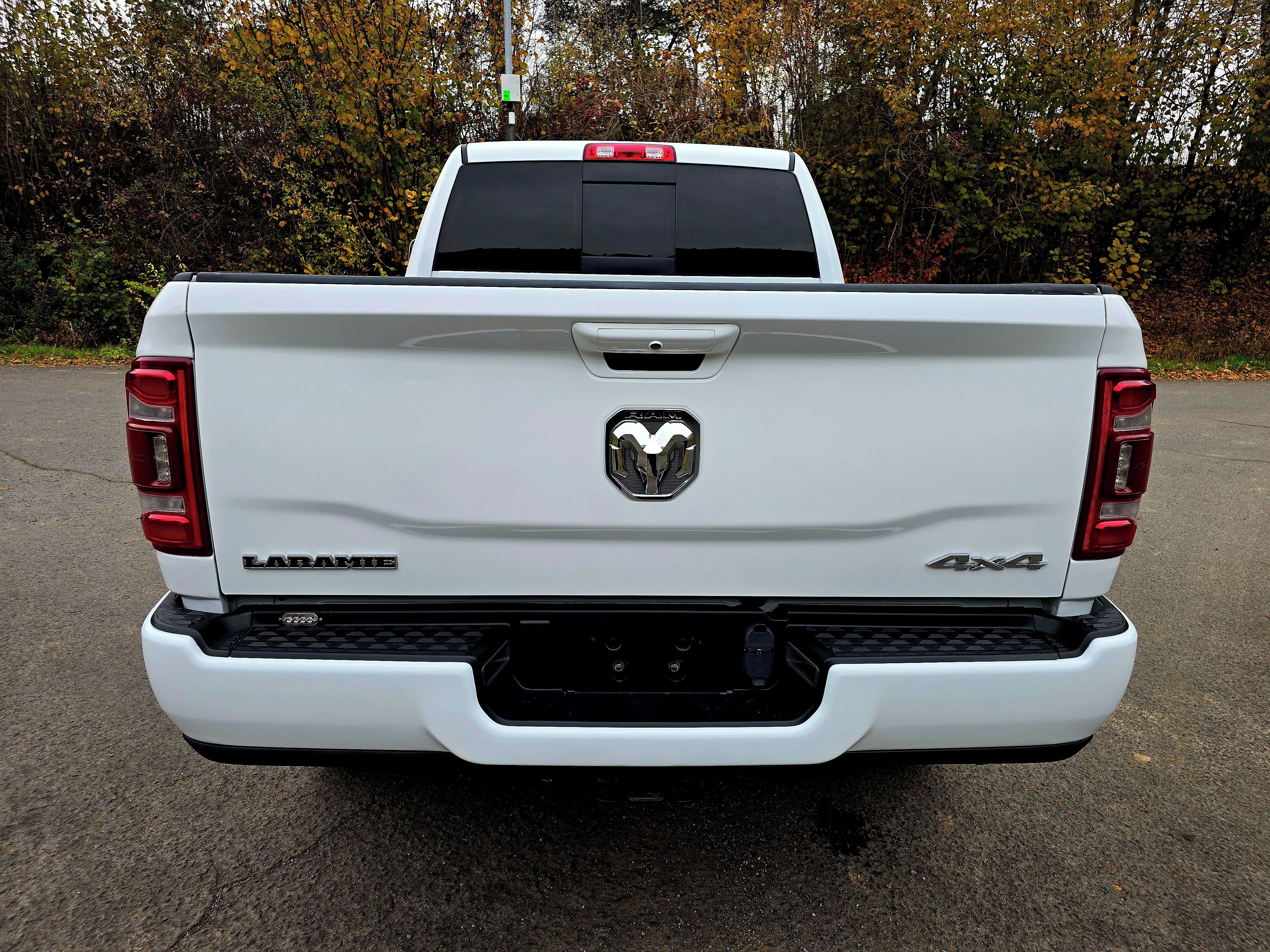 Dodge Ram, 2500 6,4L, DPH, 4X4, LARAMIE - fotka 4