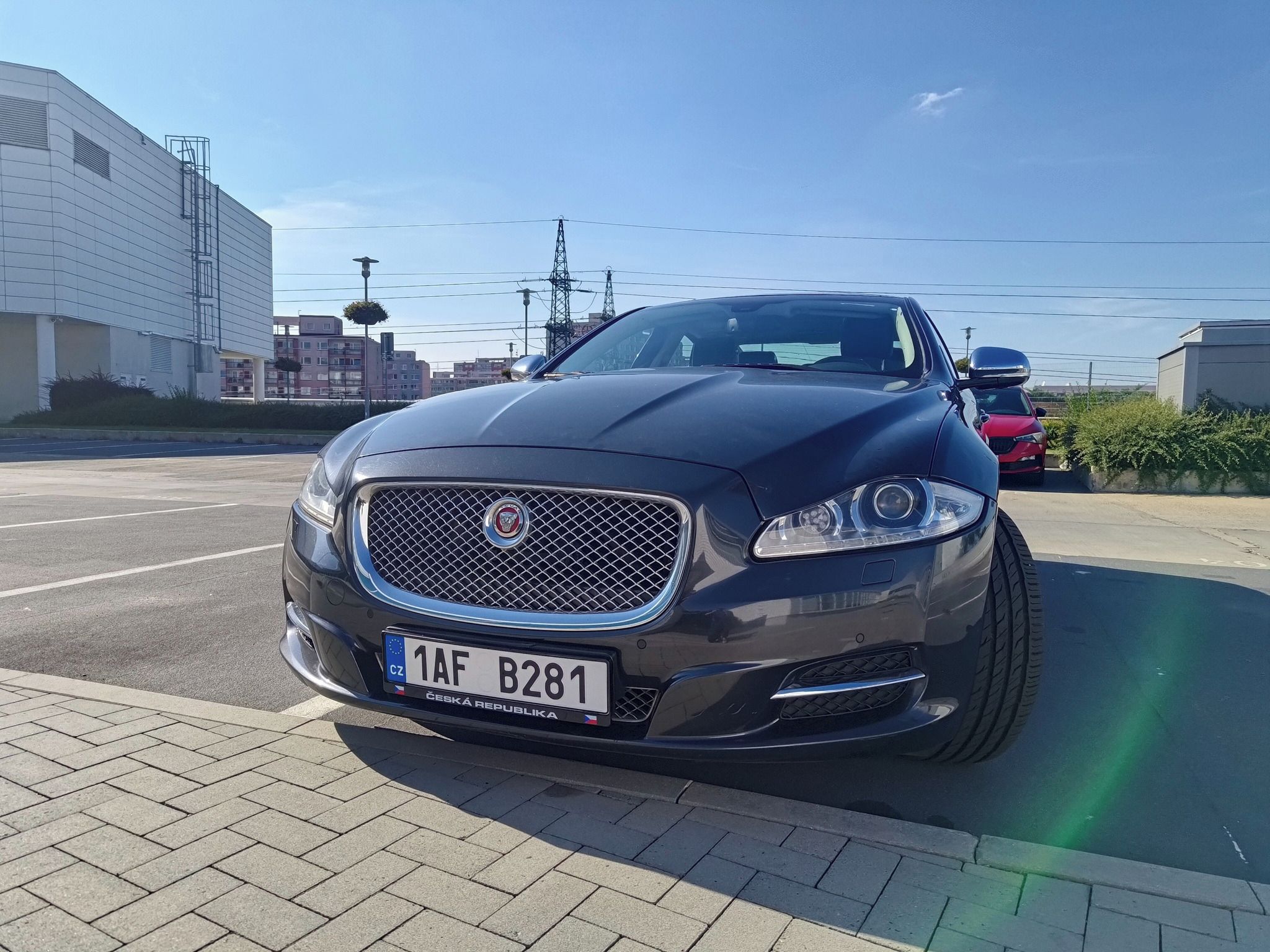 Jaguar XJ