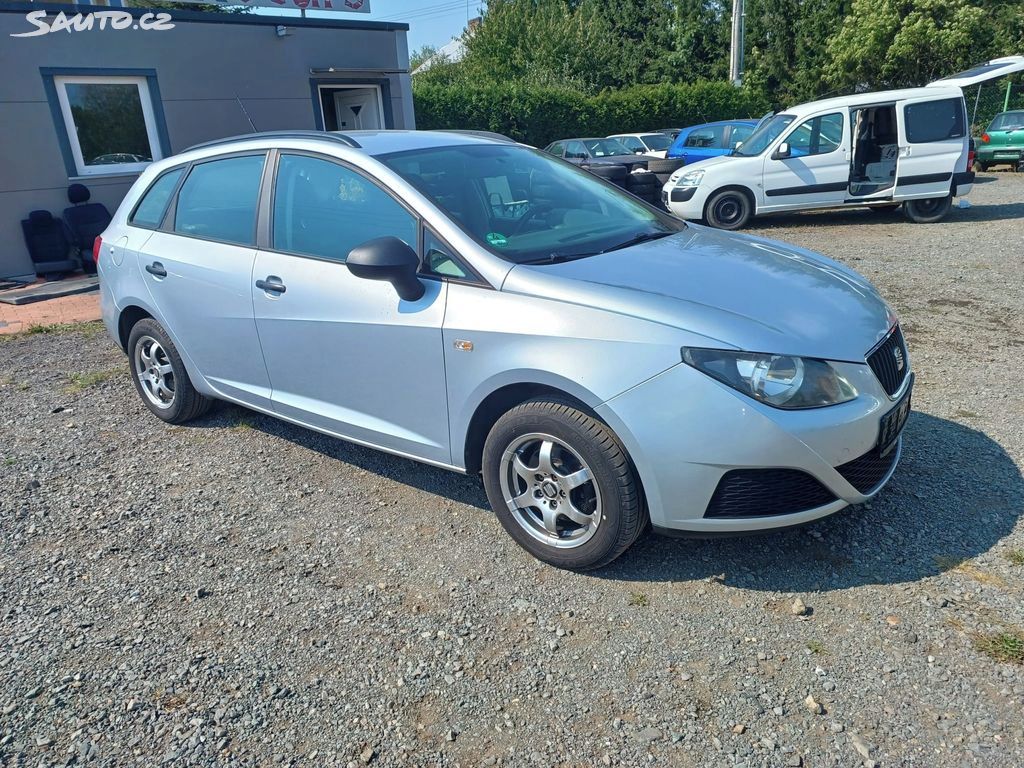 Seat Ibiza, 1.4i, 16V, tažný, ALU, klima - fotka 6