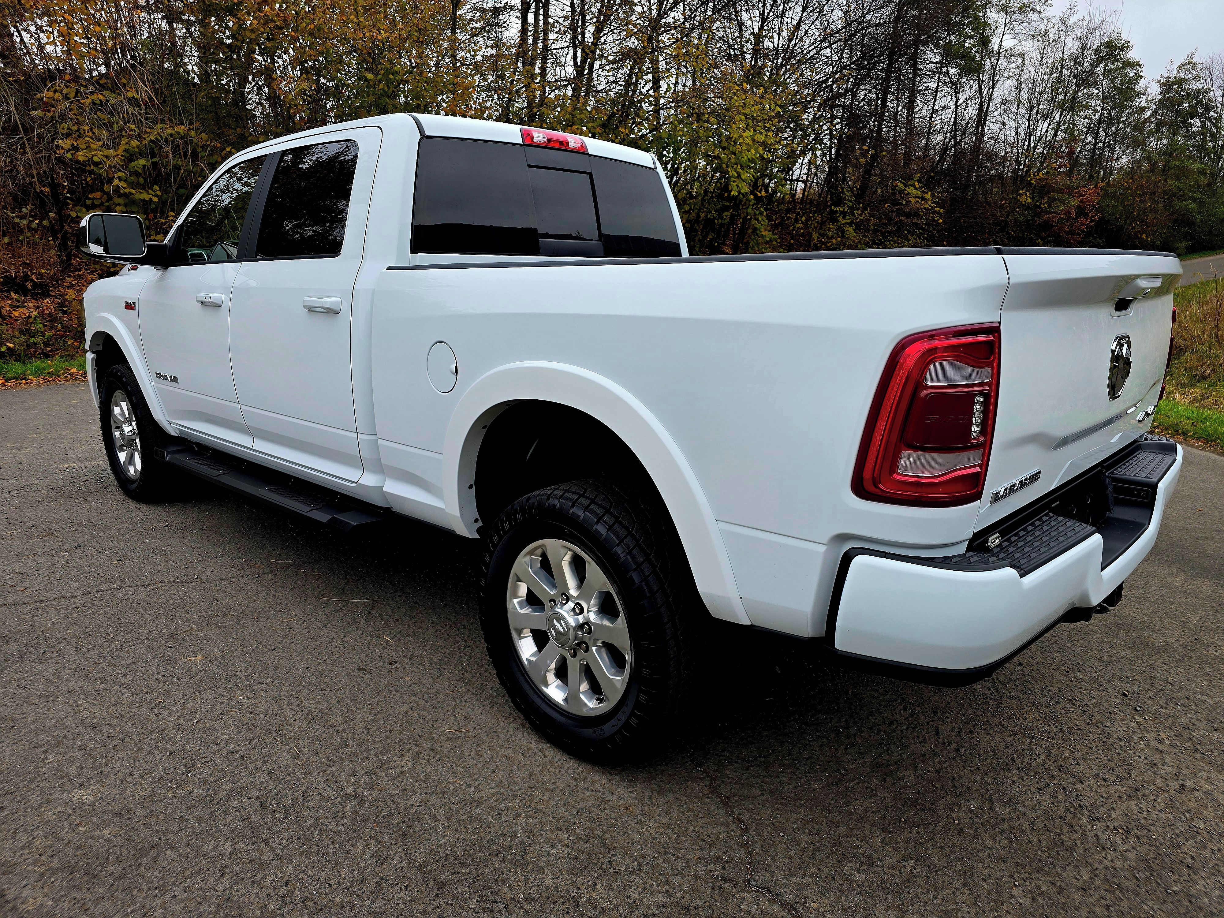 Dodge Ram, 2500 6,4L, DPH, 4X4, LARAMIE - fotka 6