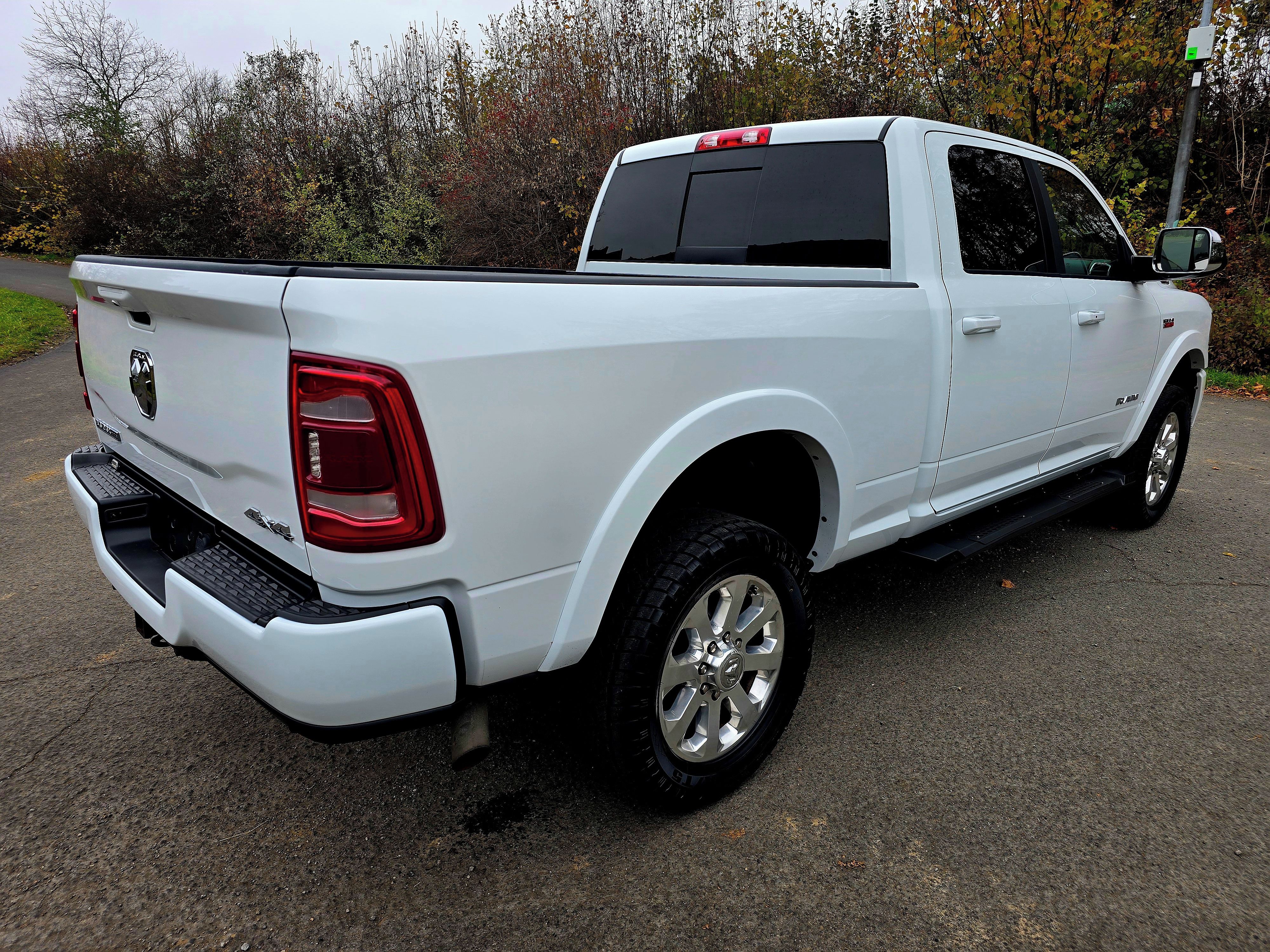 Dodge Ram, 2500 6,4L, DPH, 4X4, LARAMIE - fotka 3