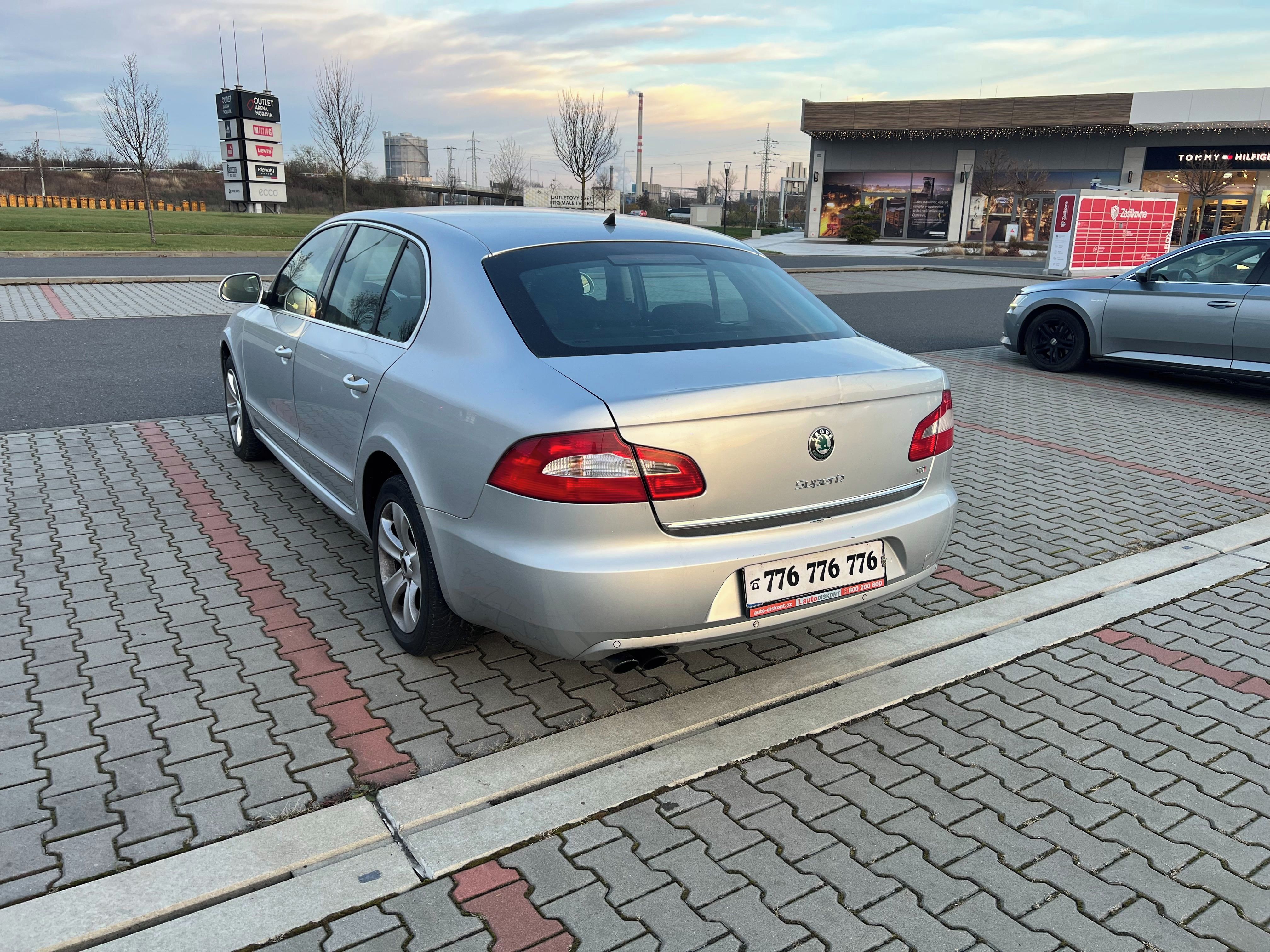 Škoda Superb, II 2.0 TDi 103kw 6 rychlostí - fotka 5