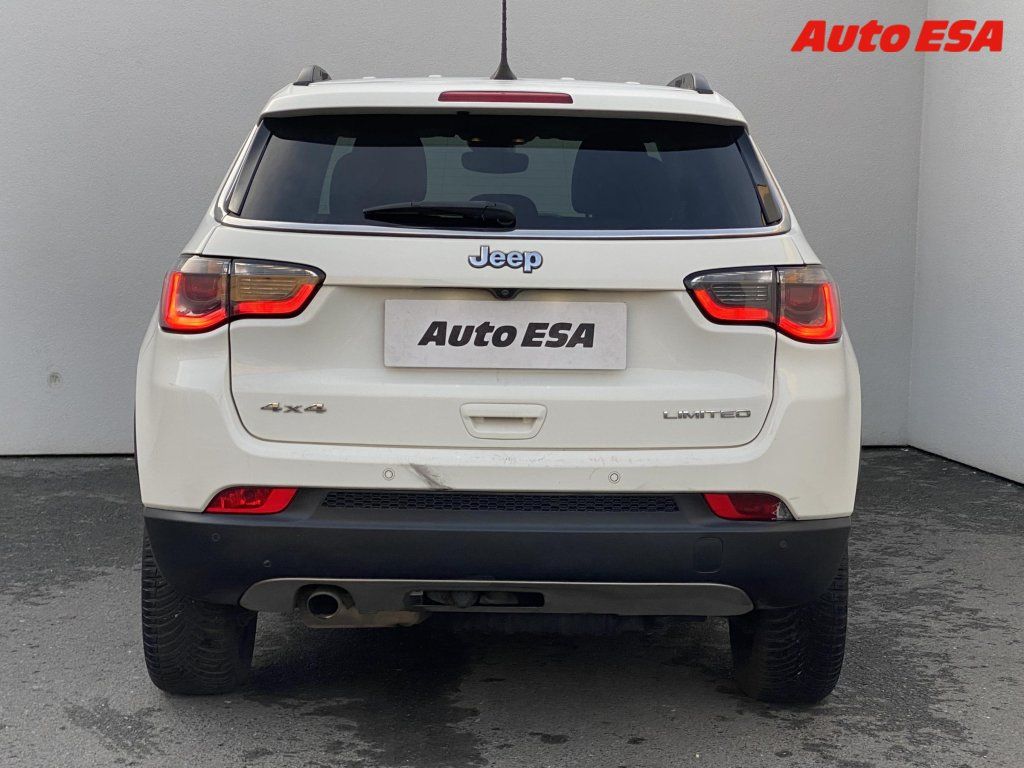 Jeep Compass, 2.0CRD 4x4,2.maj,ČR,AT - fotka 5