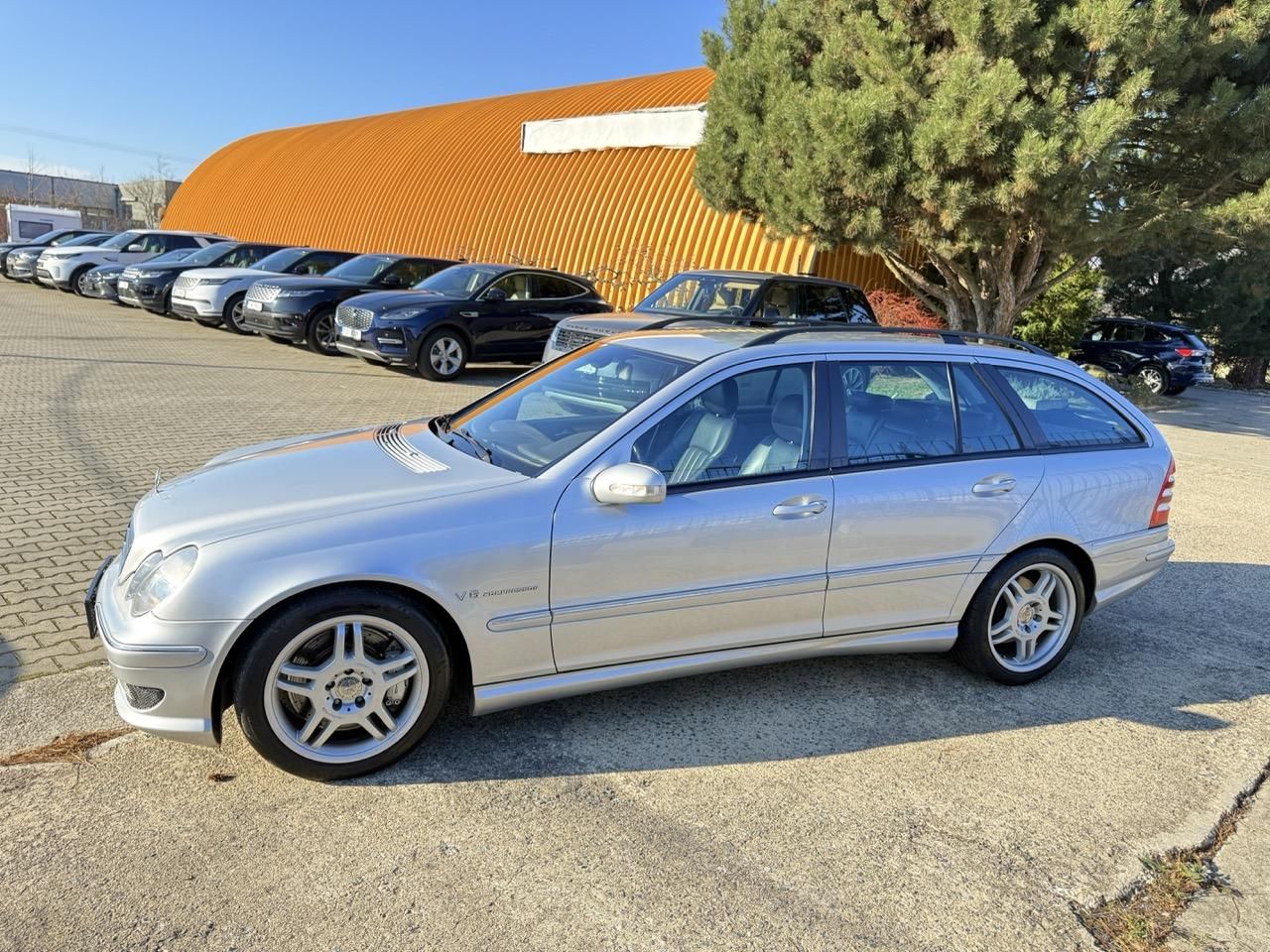 Mercedes-Benz Třídy C, 32 AMG, UNIKÁTNÍ YOUNGTIMER!! - fotka 4