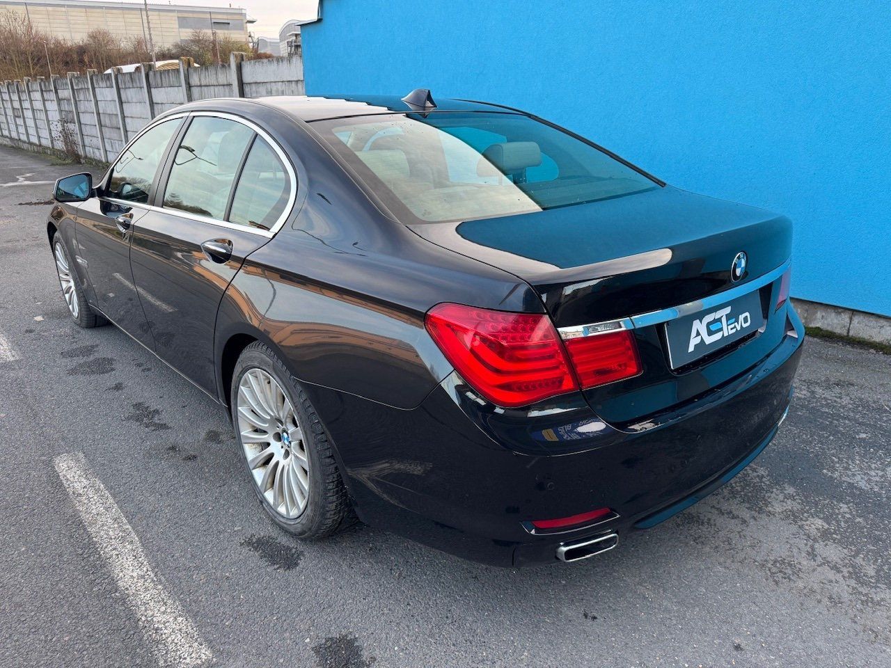 BMW Řada 7, 740 D XDRIVE 225kW - fotka 3
