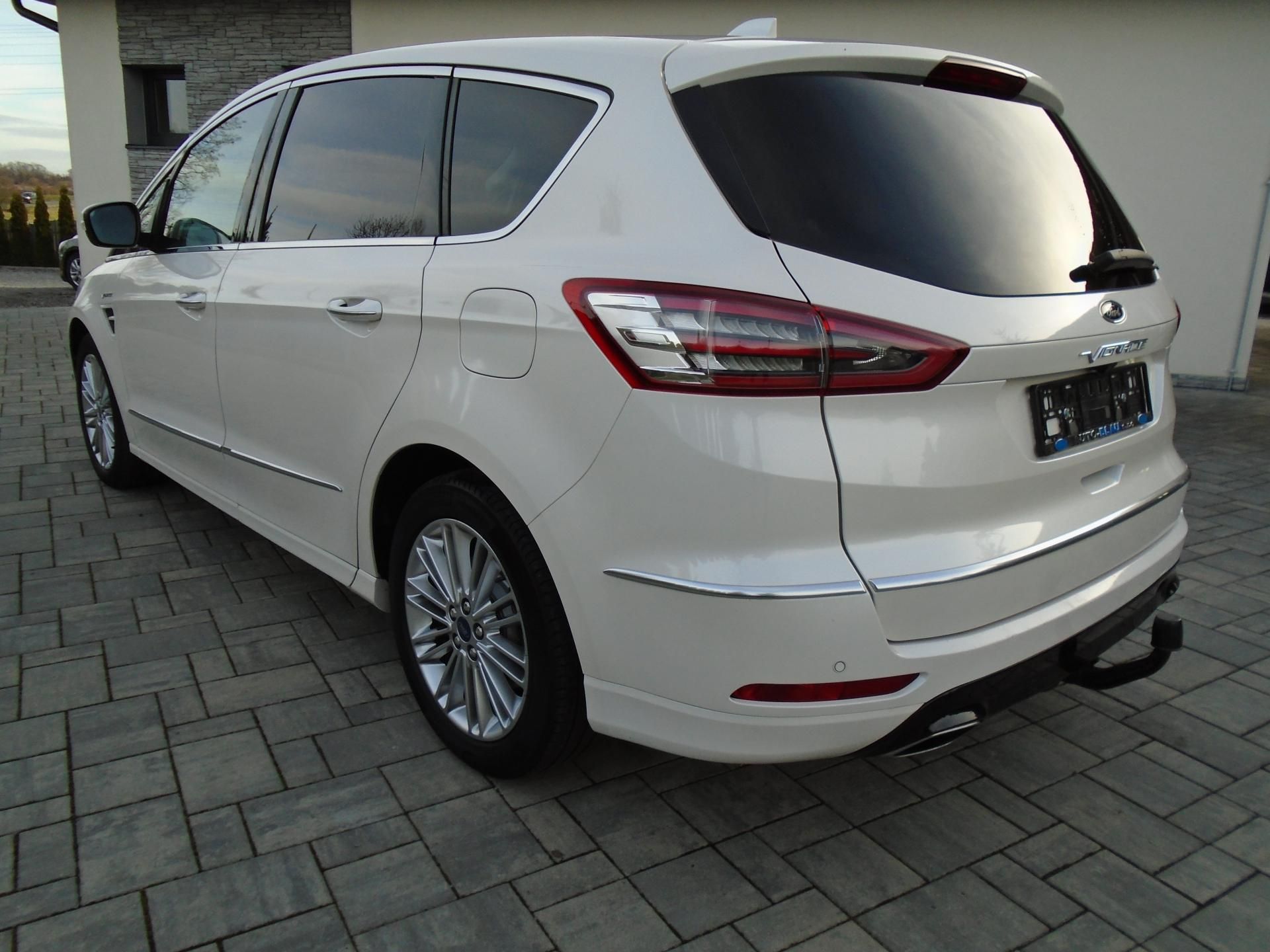 Ford S-MAX, 2,0EcoBlue 140kW Vignale 8AT 7 - fotka 3
