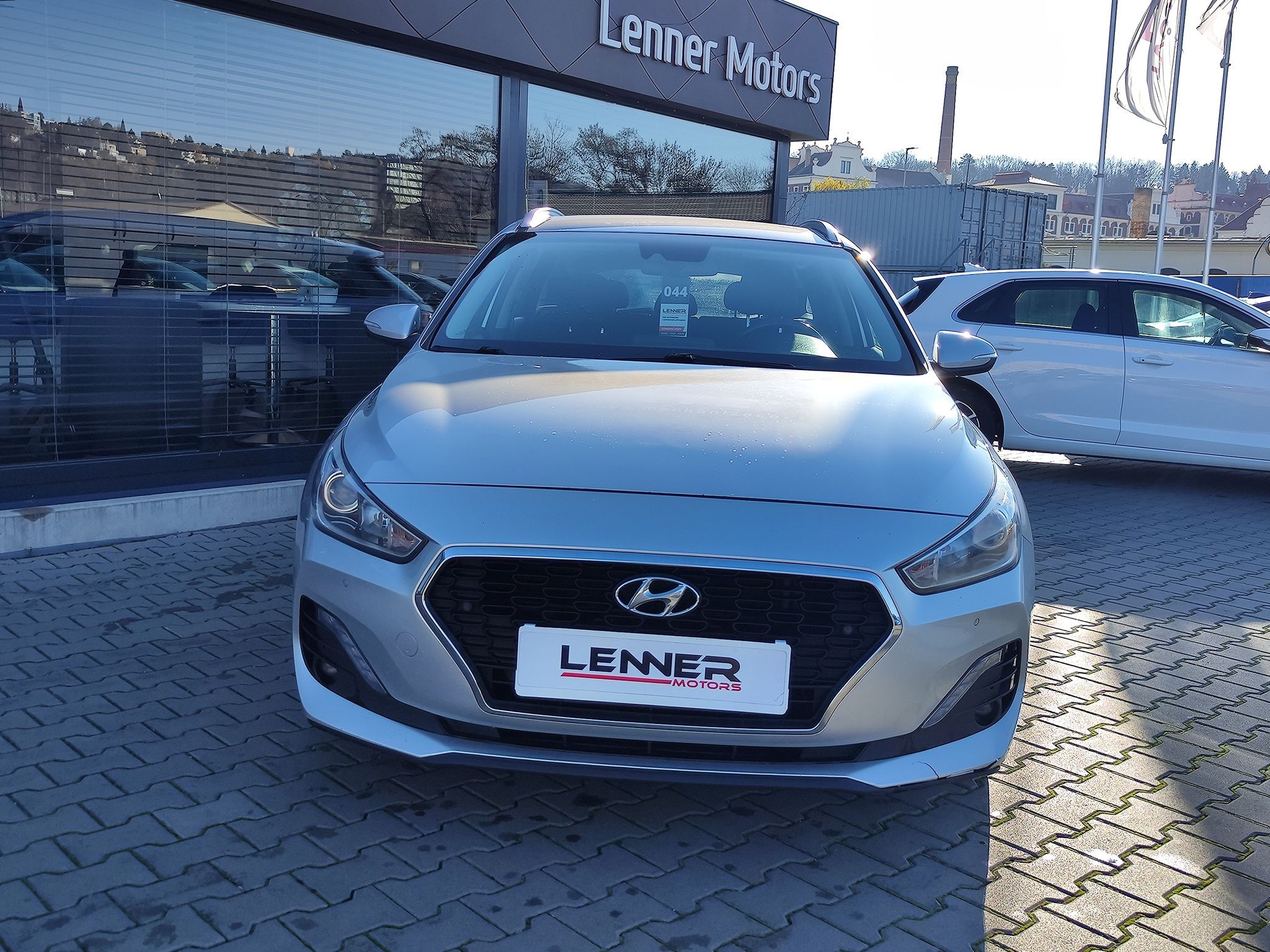 Hyundai i30, 1.6 CRDI/85kW Style Navi - fotka 2