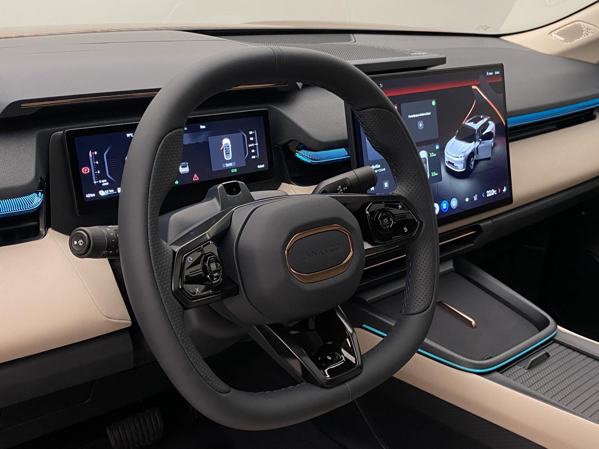 Lynk & Co 08, MORE PHEV - fotka 4