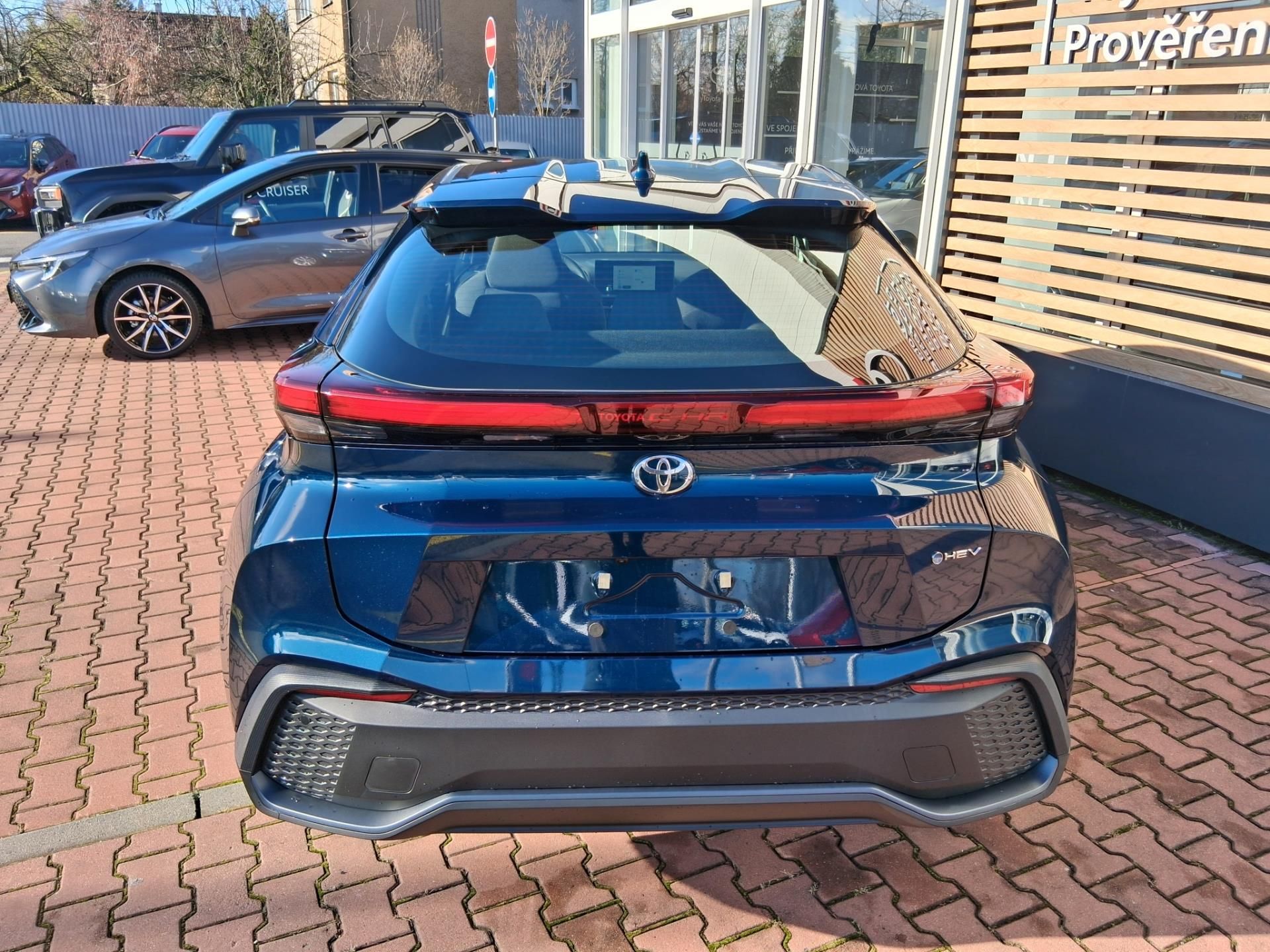 Toyota C-HR, 1,8 HEV LIMITED EDITION - fotka 5