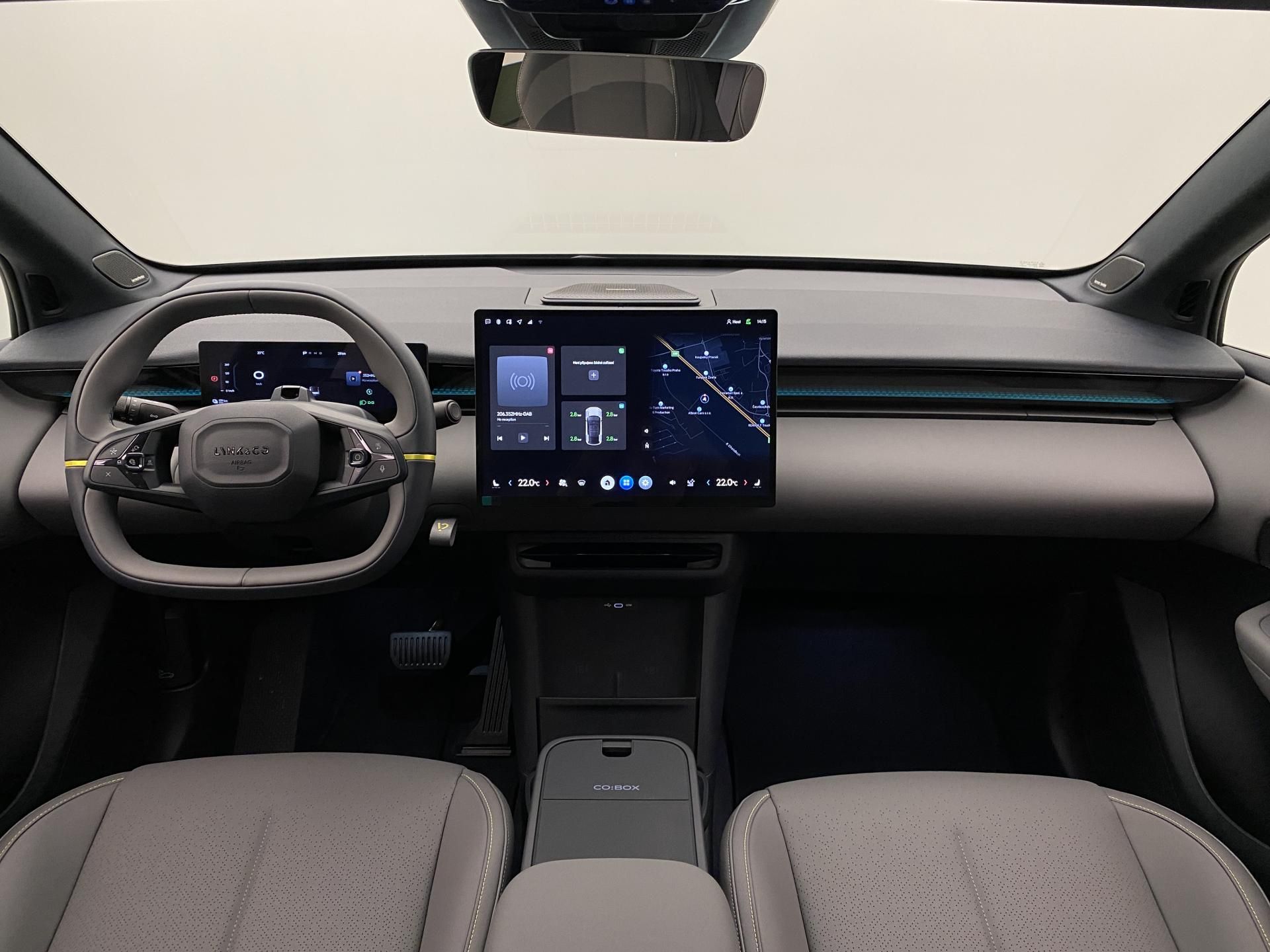 Lynk & Co 02, MORE - fotka 2