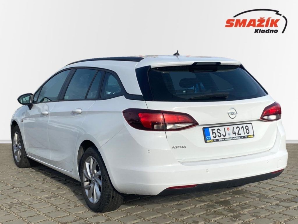 Opel Astra, 1,2 (96kW) 6,man - fotka 4