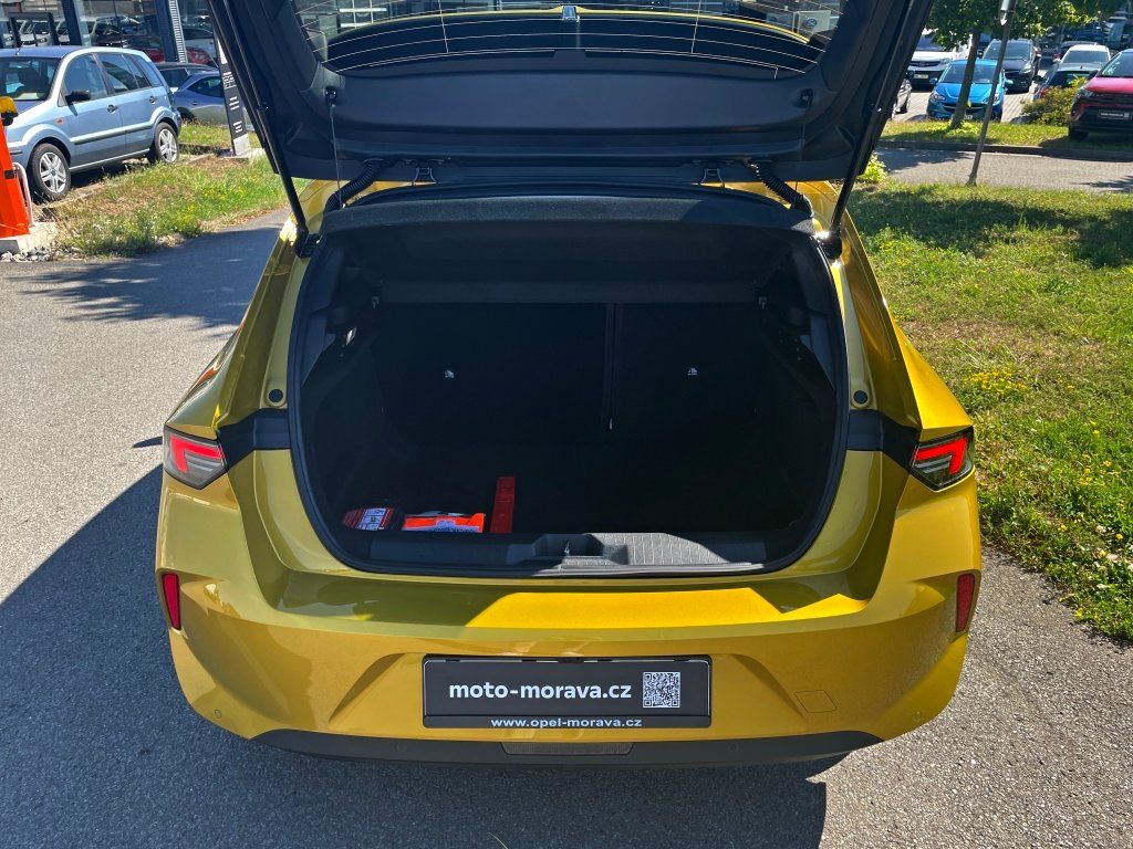 Opel Astra, MHEV HB 1.2T 145K Edition AT6 - fotka 3