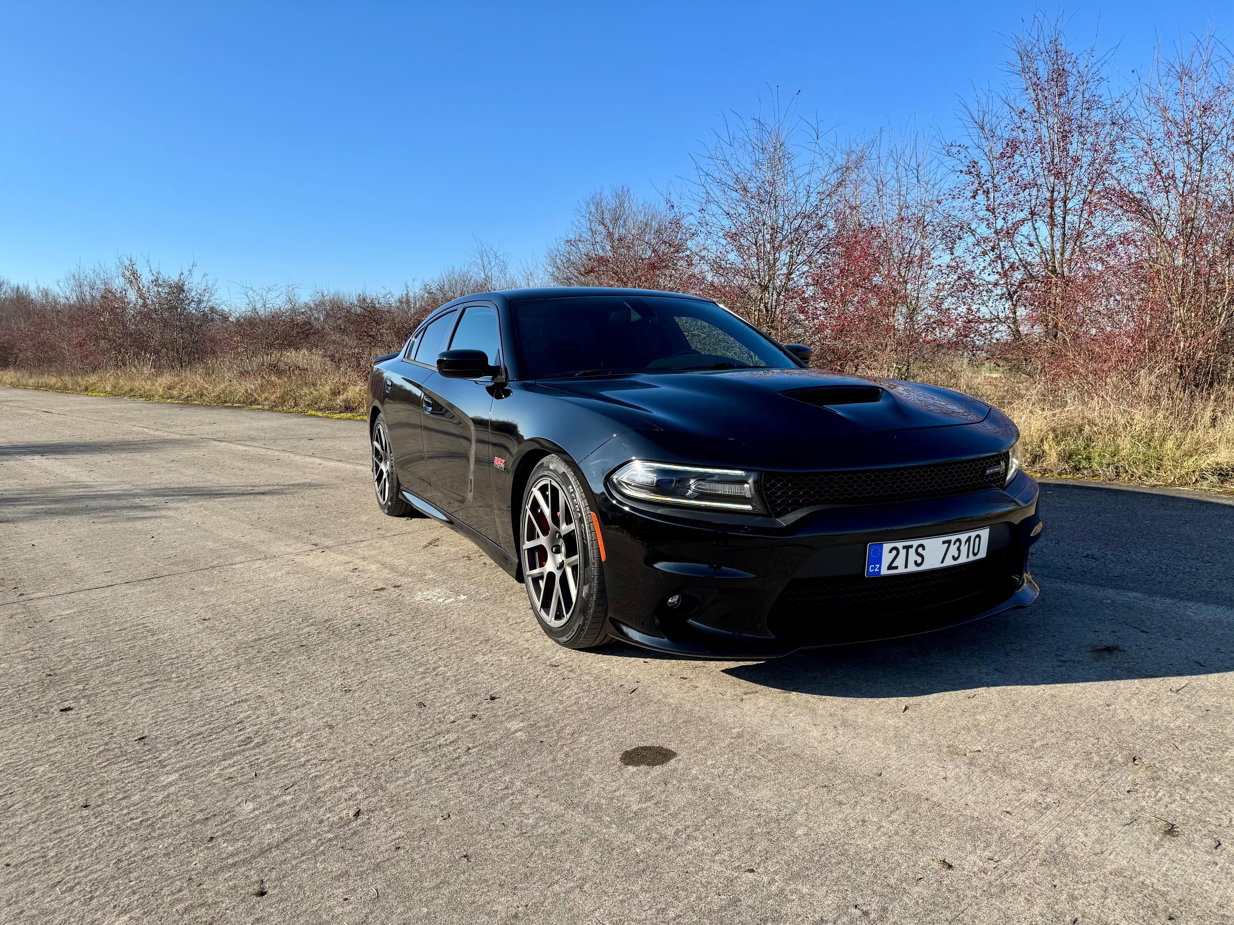 Dodge Charger, R/T Scat Pack 6.4 V8 362 kW - fotka 4