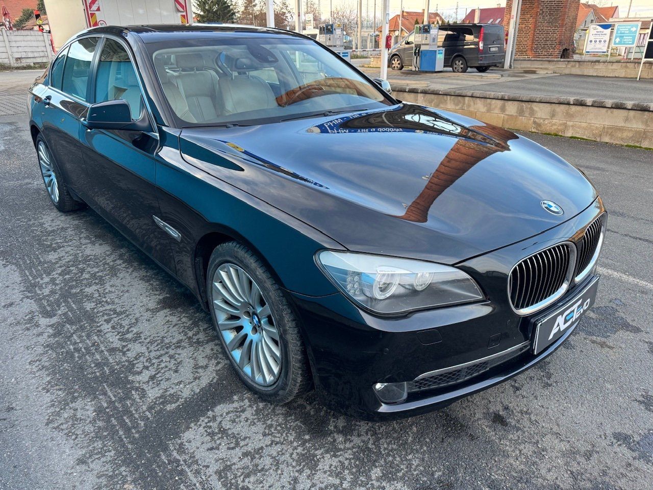 BMW Řada 7, 740 D XDRIVE 225kW - fotka 4
