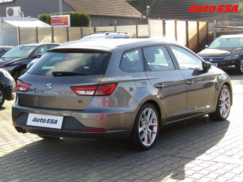 Seat Leon, 2.0 TDi,ČR,servis.kniha - fotka 4