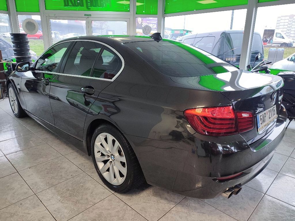 BMW Řada 5, 520D 140KW XDRIVE - fotka 3