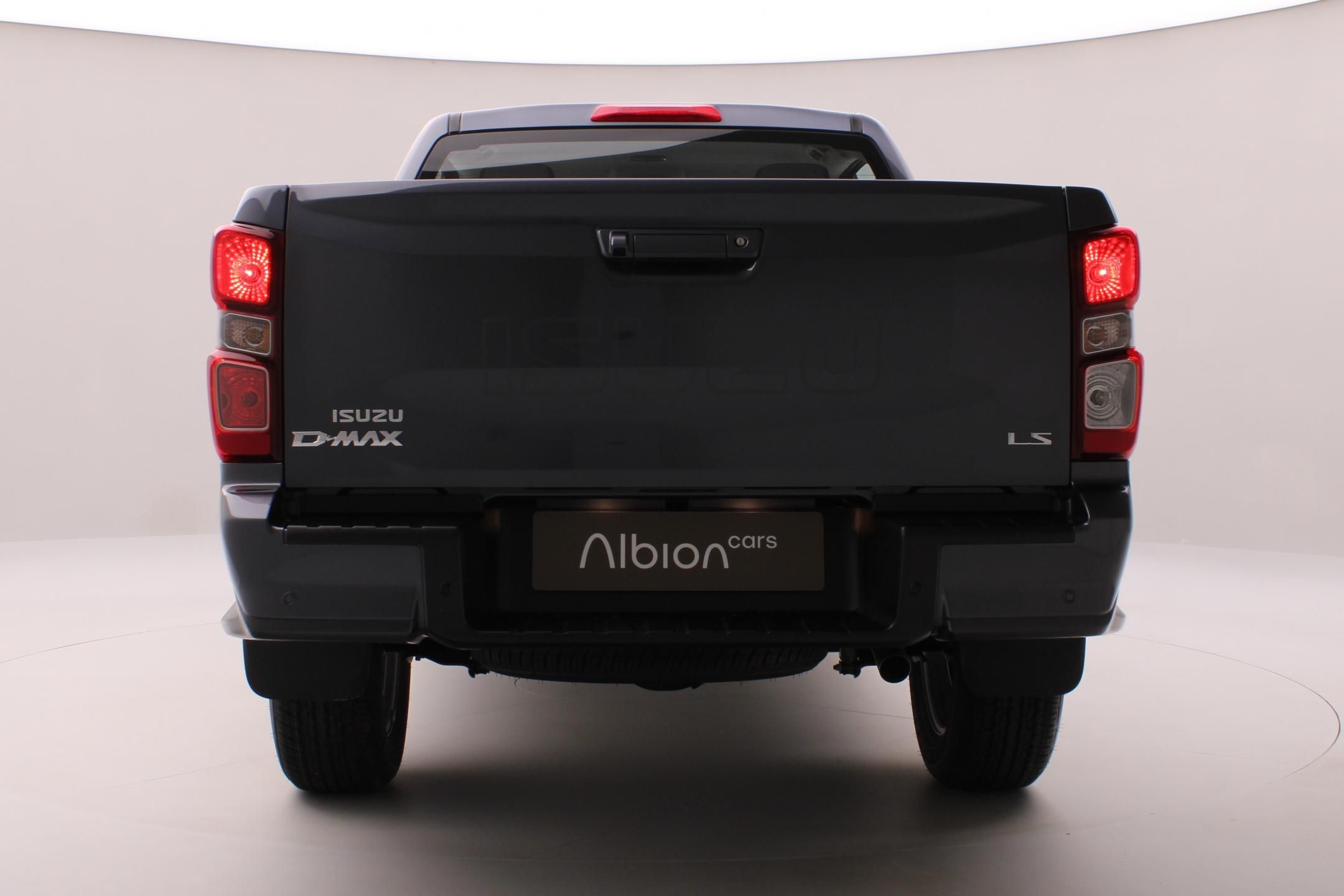 Isuzu D-Max, Double Cab 1,9l LS 4x4 AUT - fotka 4