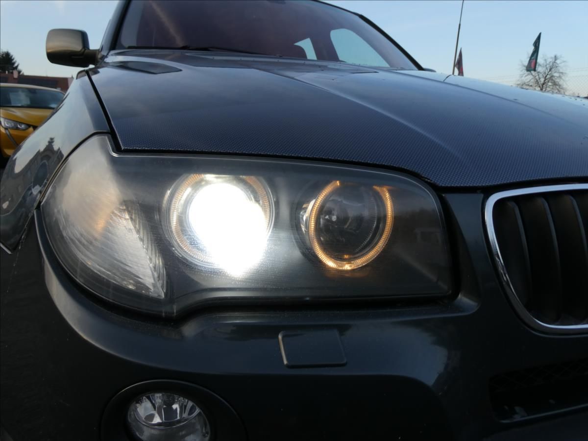 BMW X3, 2,0 d xDrive AUTOMAT,130kW - fotka 5