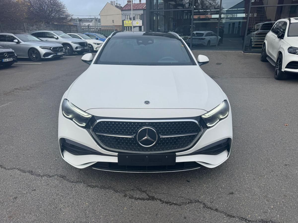 Mercedes-Benz Třídy E, E 300 de 4MATIC kombi - fotka 2