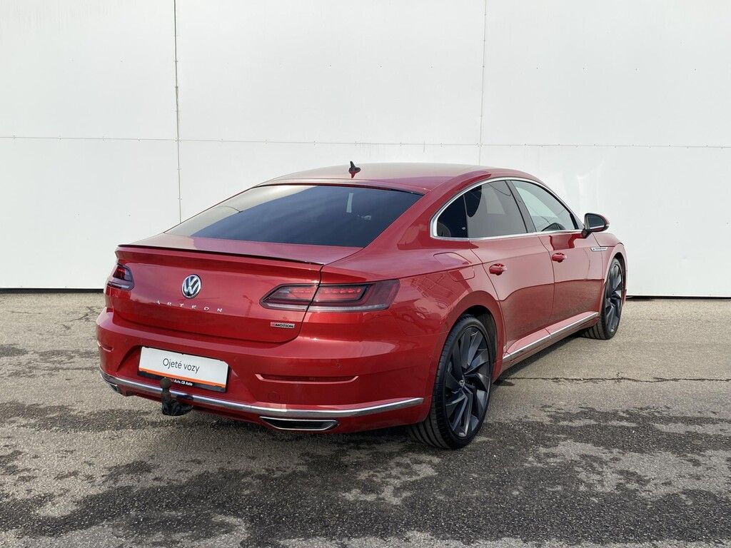 Volkswagen Arteon, 2,0 TSI R- Line 4Motion DSG - fotka 2