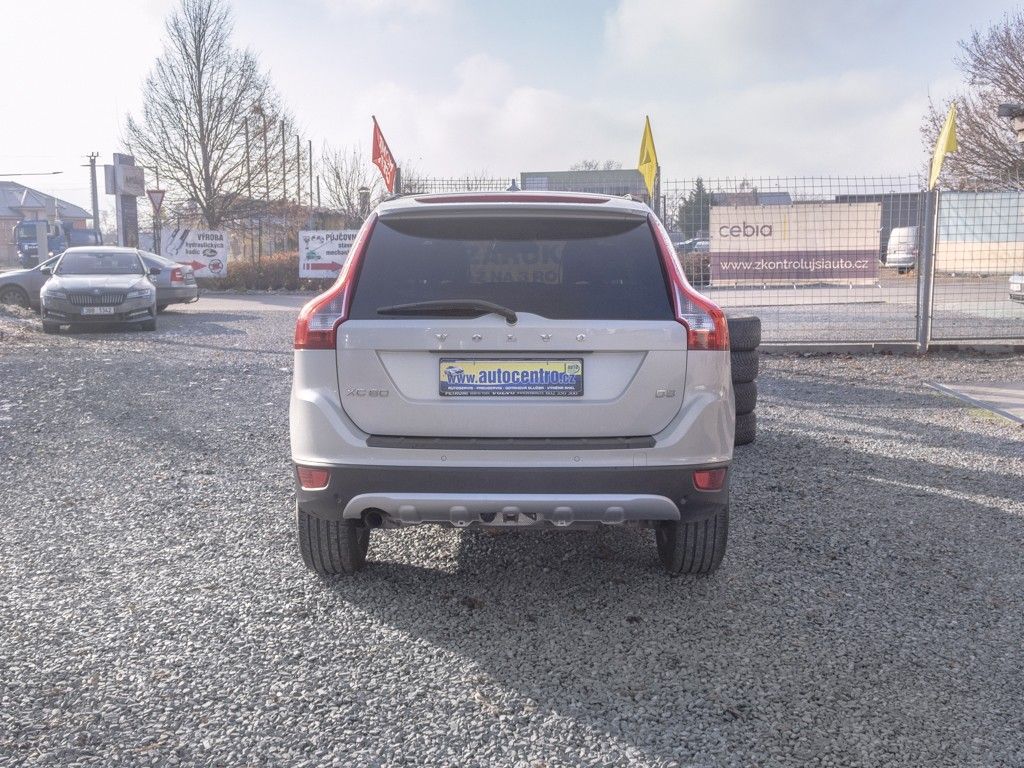 Volvo XC60, ČR 2.0D 120KW – TAŽNÝ - fotka 6