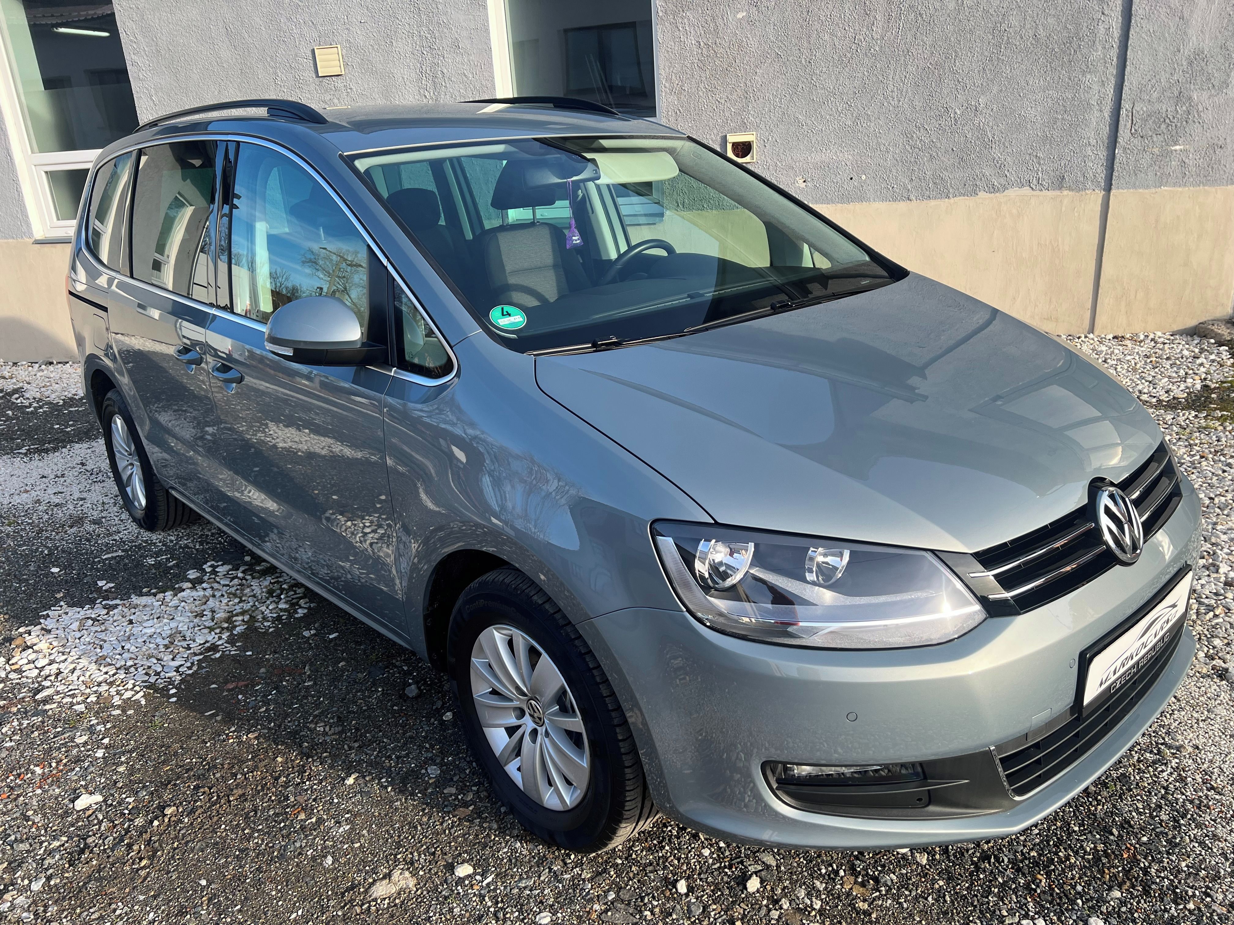 Volkswagen Sharan, 1.4TSi 1.MAJITEL VYHŘ.SEDAČKY - fotka 3