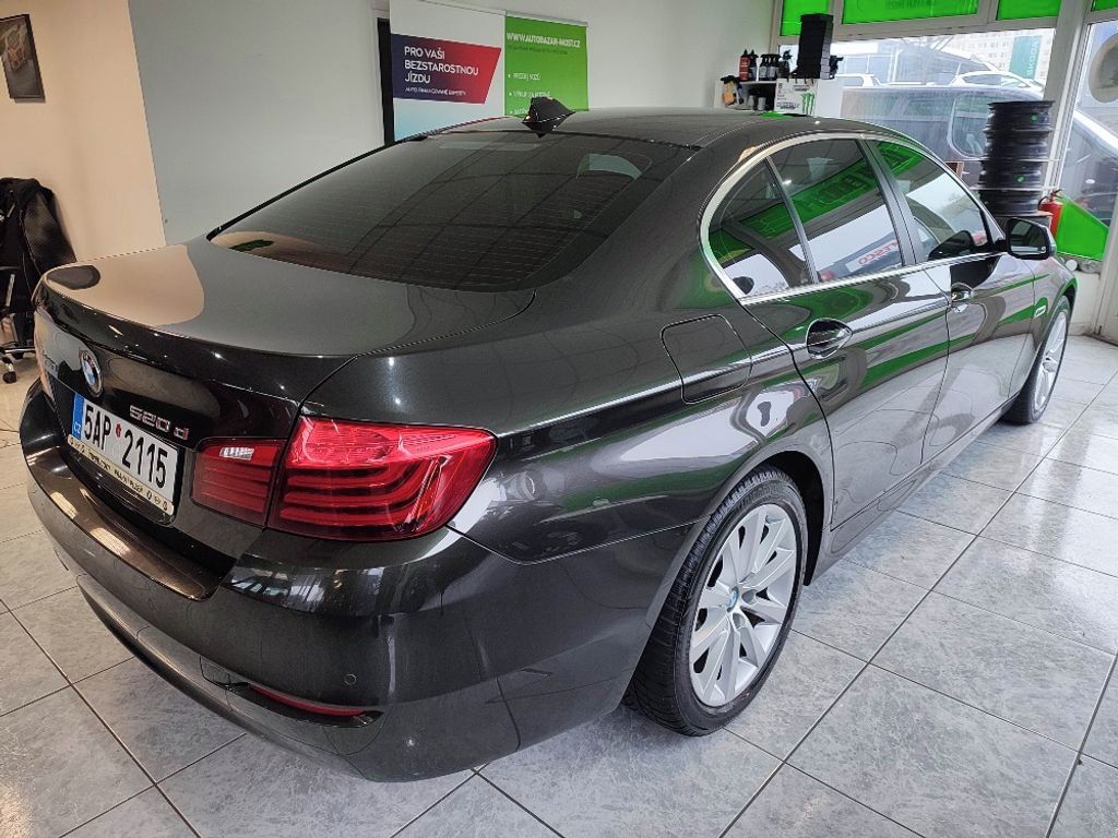 BMW Řada 5, 520D 140KW XDRIVE - fotka 4