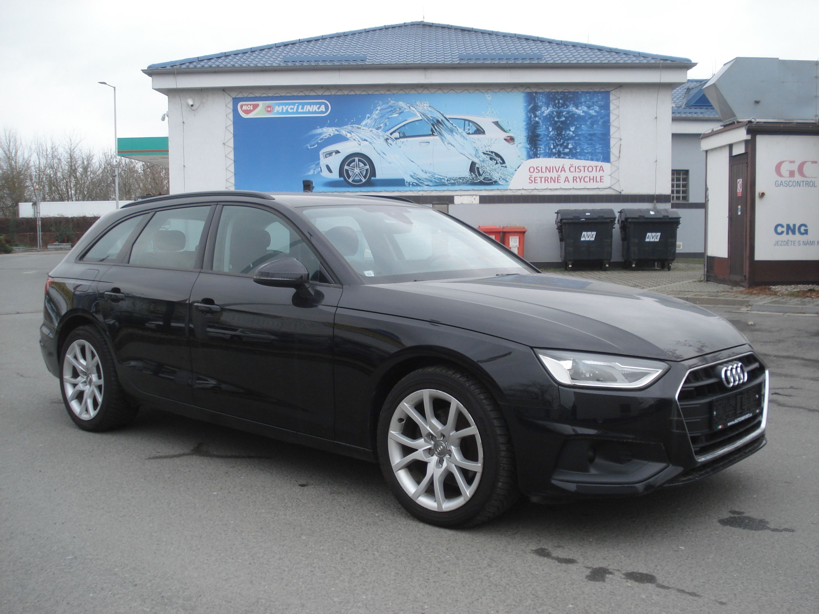 Audi A4, 35 TDi NAVI S-TRONIC FACELIFT - fotka 5