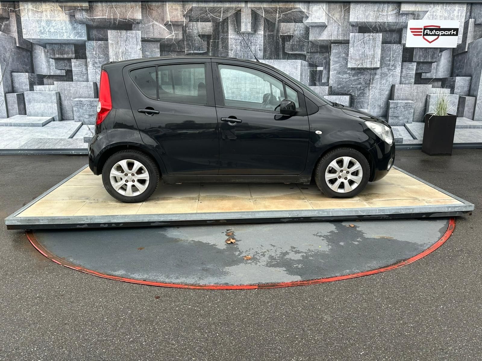 Opel Agila, 1.2i, 63KW - fotka 5