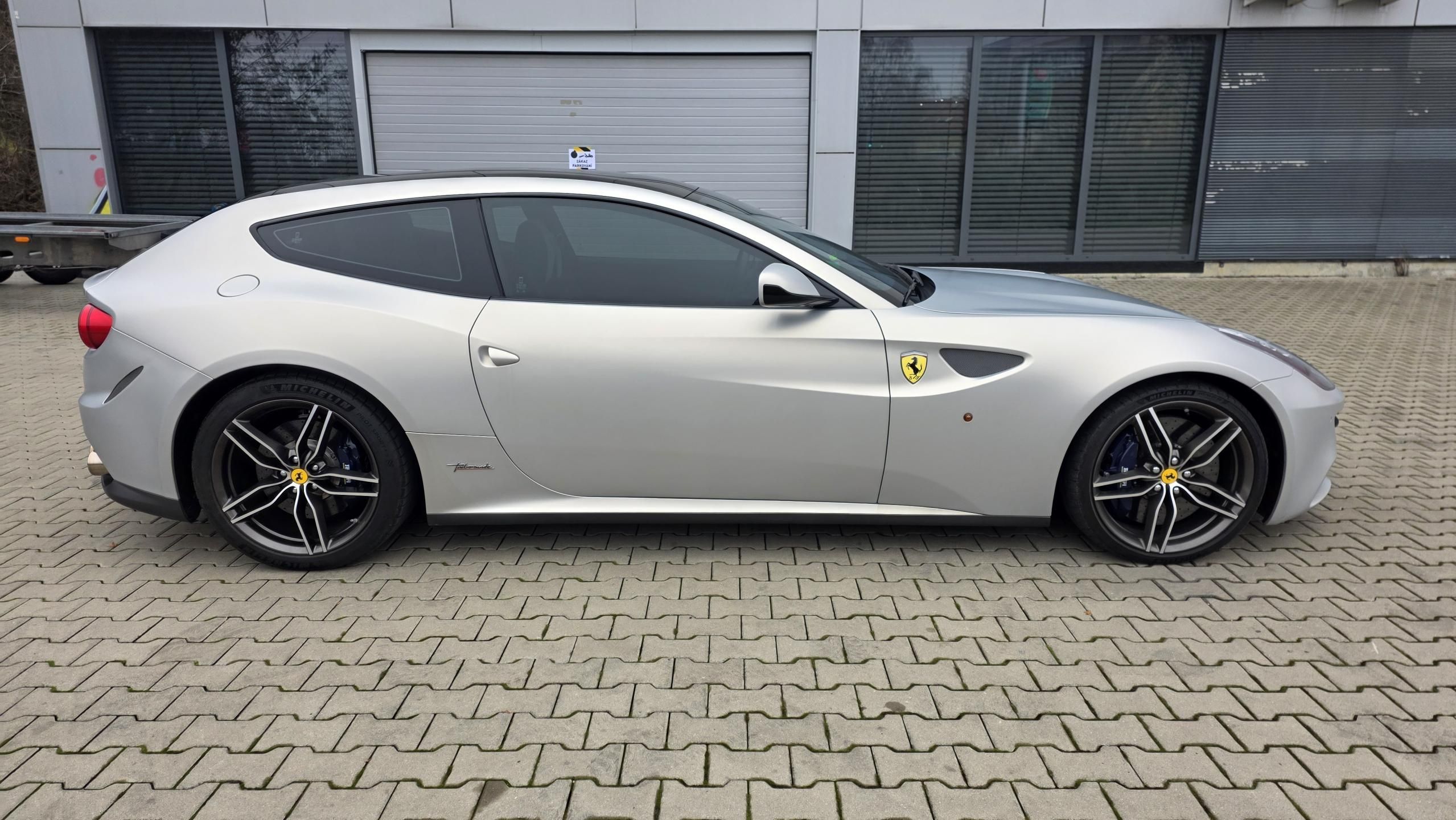 Ferrari FF, INDIVIDUAL TailorMade ZÁRUKA - fotka 3