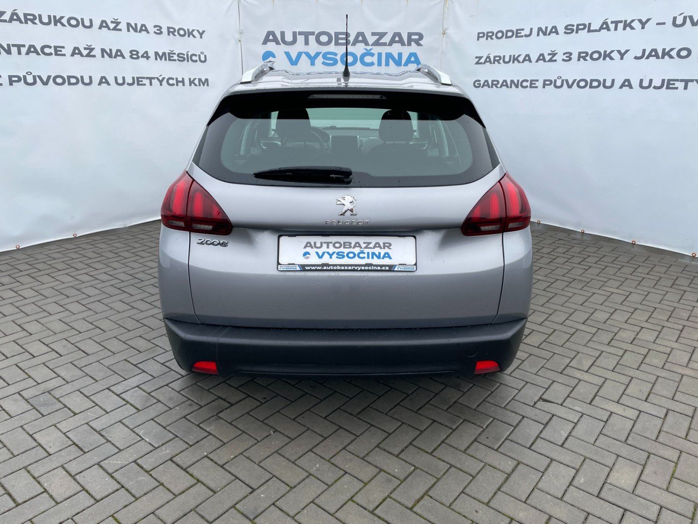 Peugeot 2008, 1.2PT 61kW Navigace! Car Play - fotka 5