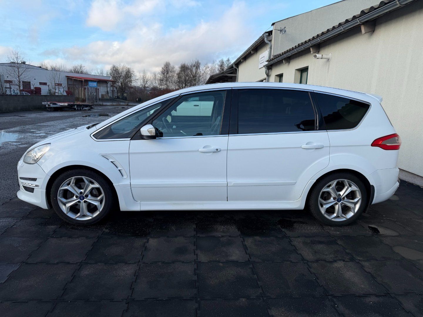 Ford S-MAX, 2.0 EcoBoost 176kW Automat, ČR - fotka 4