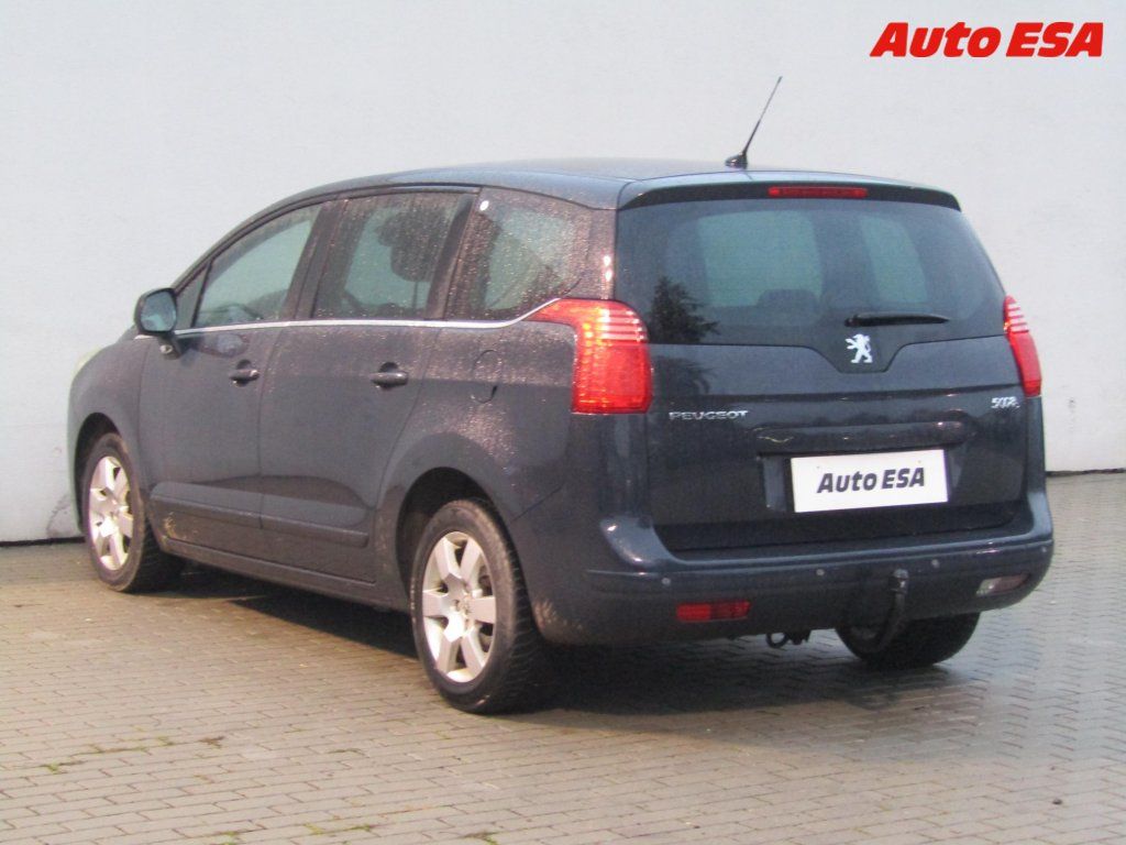 Peugeot 5008, 1.6HDi,Navi,kůže - fotka 6