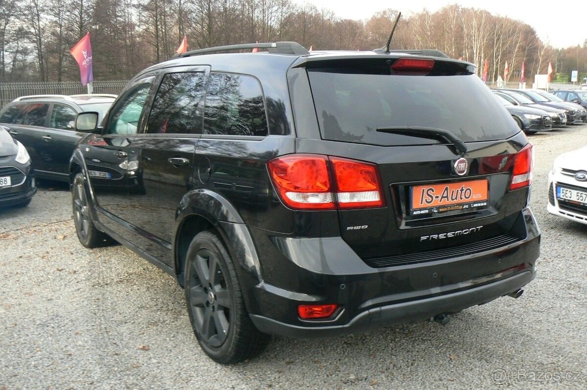 Fiat Freemont, 2,0 4x4 7 míst AUTOMAT - fotka 5