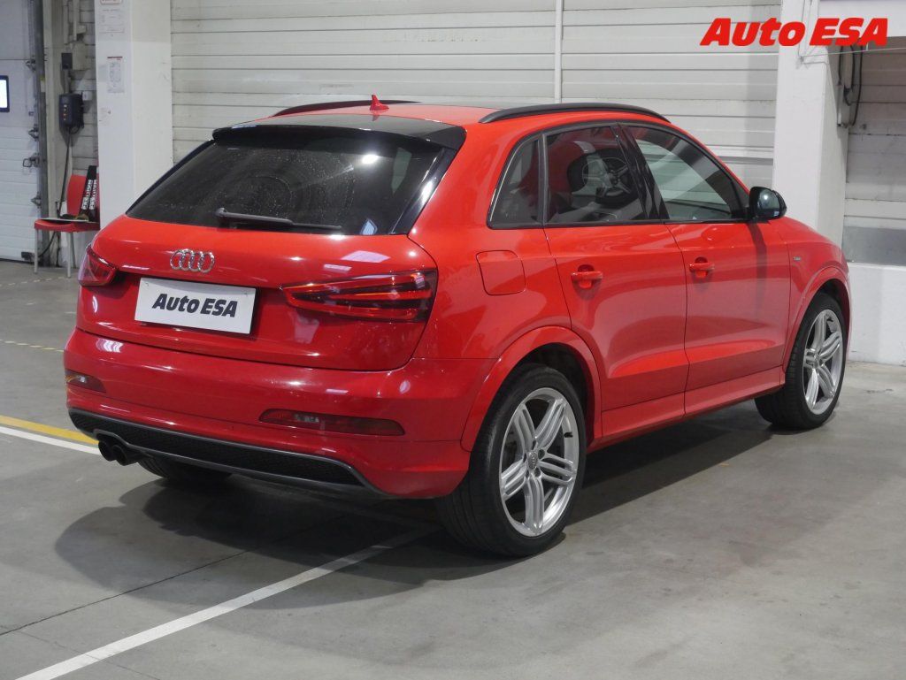 Audi Q3, 2.0 TFSI Quattro,S-line - fotka 4