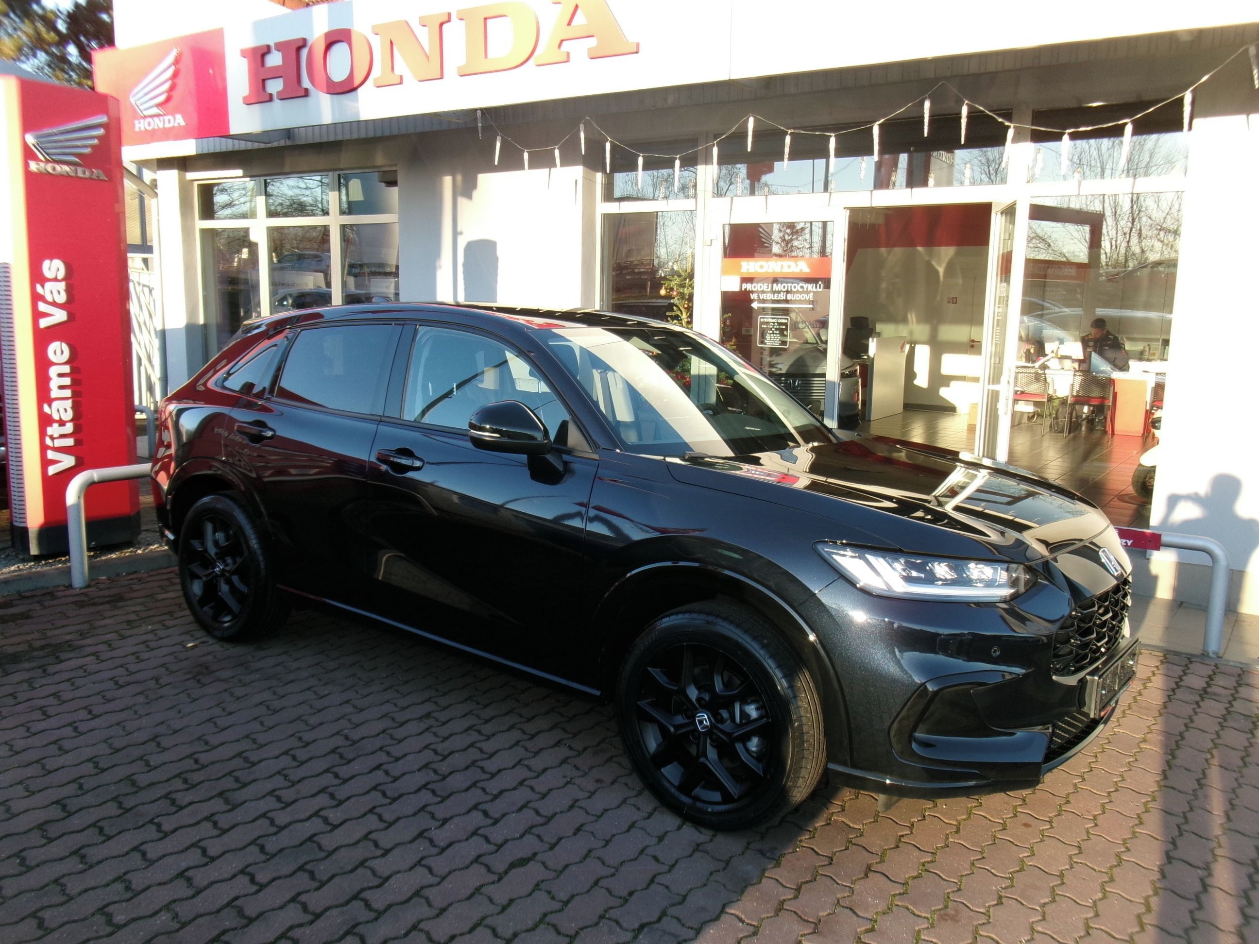 Honda ZR-V, 2.0e:HEV SPORT PLUS 26 - fotka 3